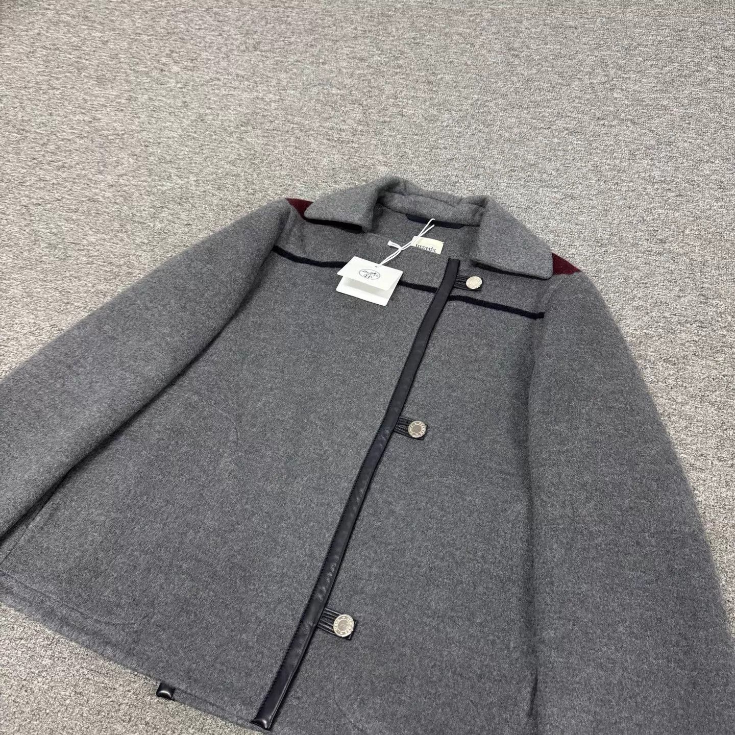Hermes Hermes Gray Leather Cashmere Short Coat Old Money Size XS / US 0-2 / IT 36-38 - 3 Thumbnail