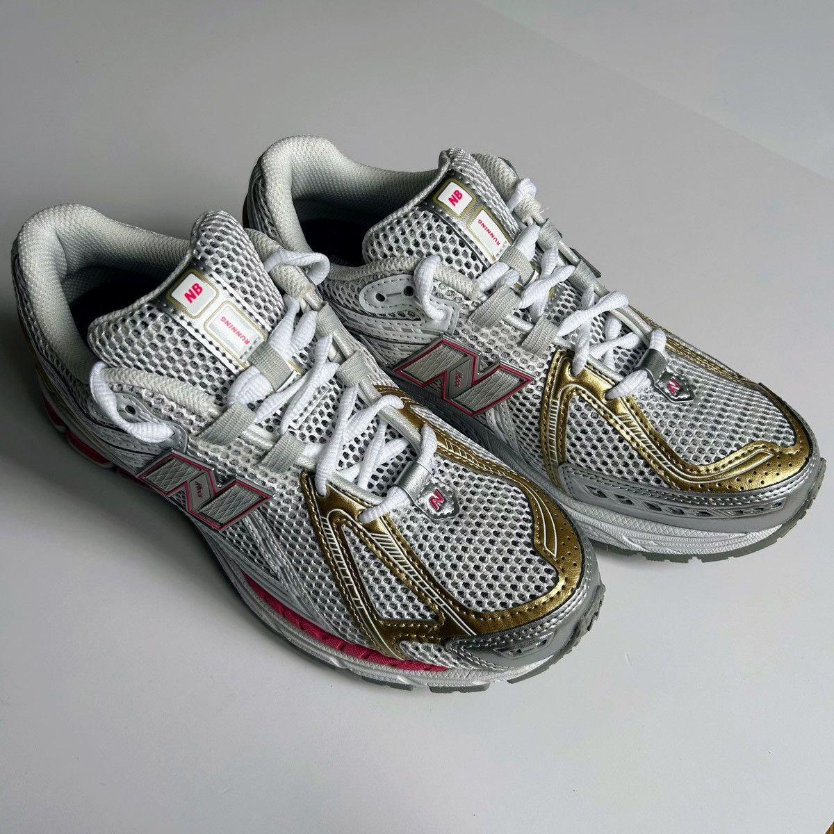 New Balance NEW BALANCE U1906RH 'Silver Metallic Dragon Berry Womens 7.5 Size US 7.5 / IT 37.5 - 2 Thumbnail