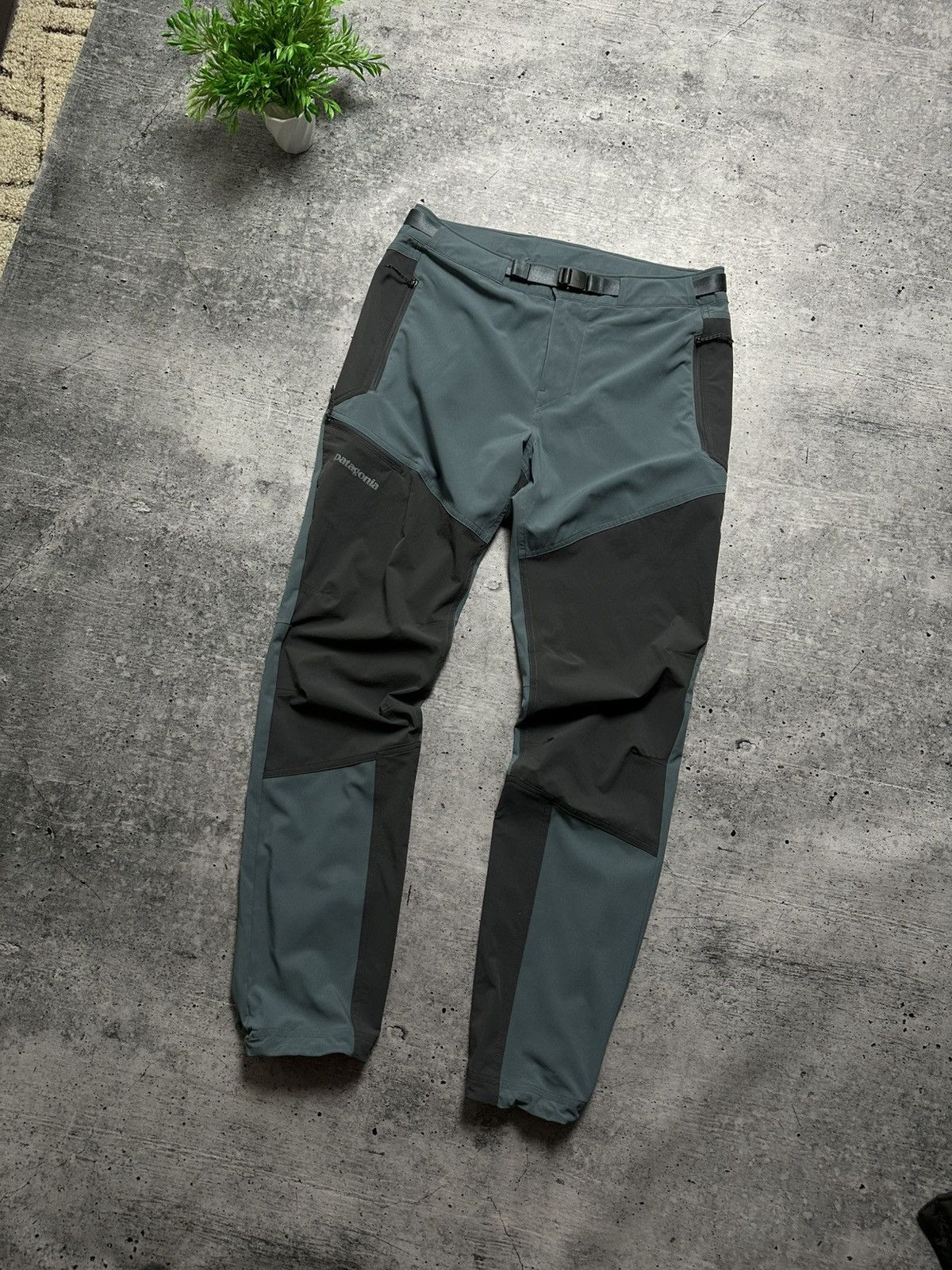 Patagonia Patagonia Altvia ALPINE Hiking Outdoor Hiking Pants Size US 30 / EU 46 - 4 Thumbnail