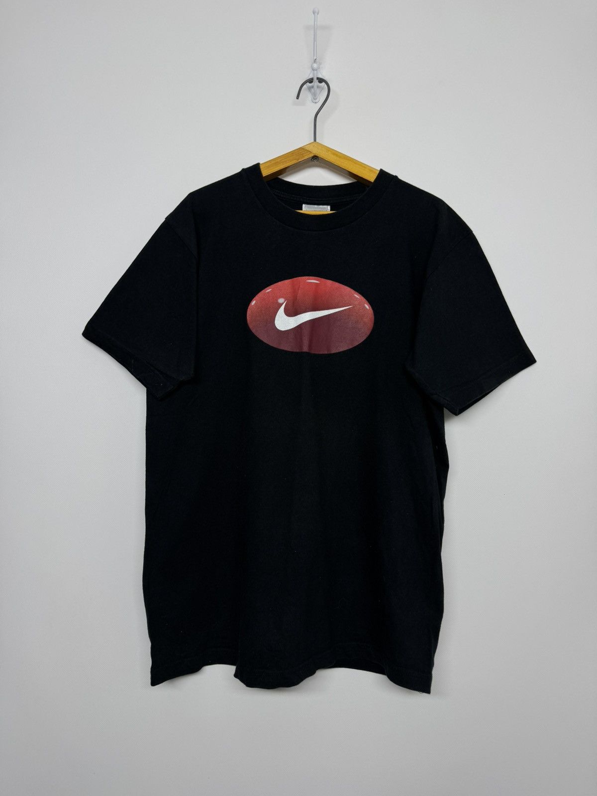 Nike Vintage Nike Y2K Big Logo black tee T-shirt Size US S / EU 44-46 / 1 - 2 Thumbnail