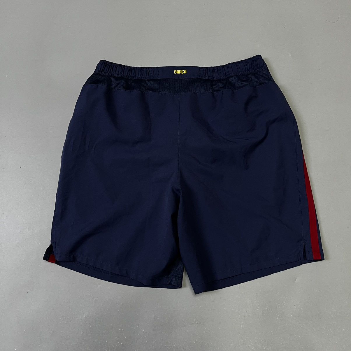 Nike × Vintage Vintage F.C Barcelona Nike Shorts Soccer Barca y2k size XL Size US 34 / EU 50 - 5 Thumbnail