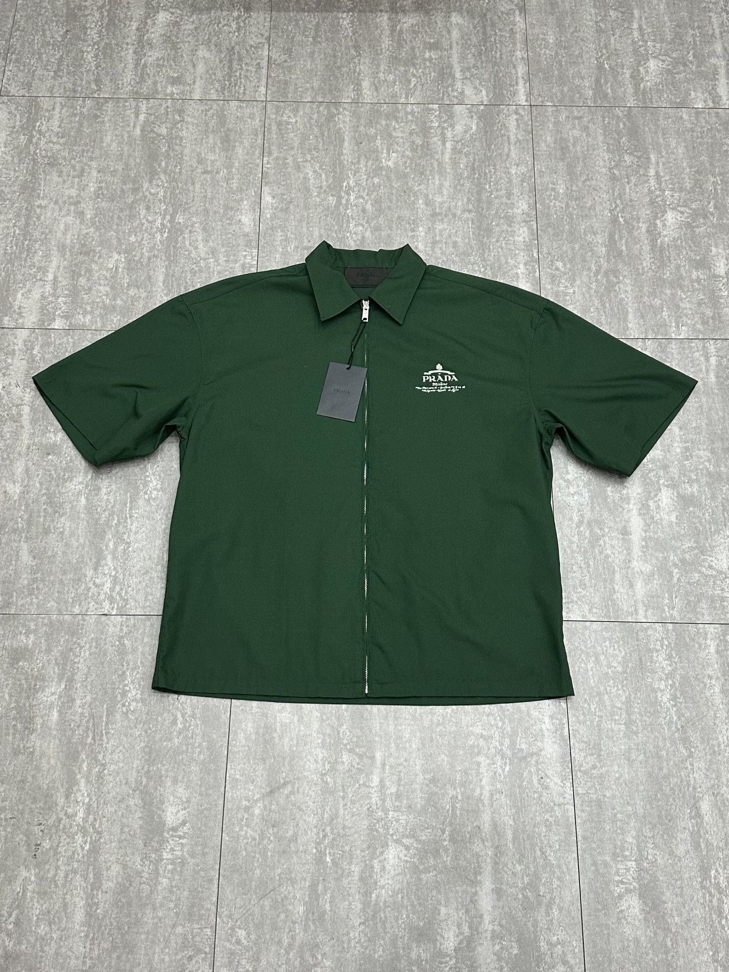 Prada Prada Green Shirt s Men Size US S / EU 44-46 / 1 - 1 Thumbnail