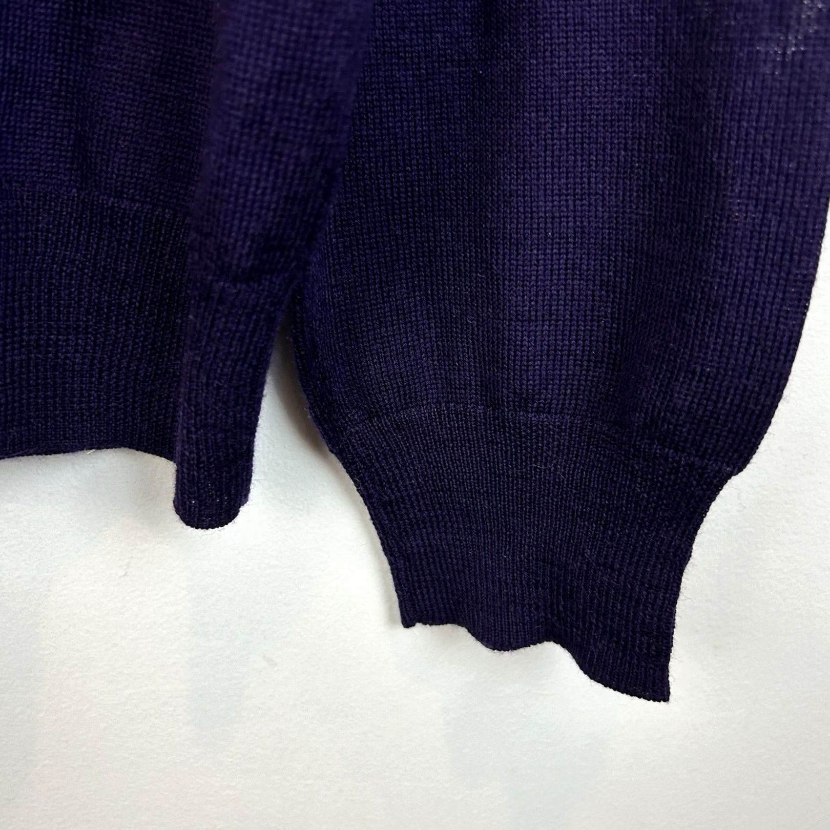 Vintage Kenneth Roberts Platinum Sweater Mens L Purple Wool V-Neck Knit Pullover Long Sleeve Casual Striped - Size US L / EU 52-54 / 3 - 5 Thumbnail