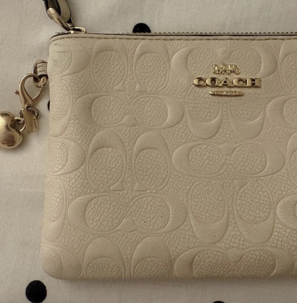 Coach coach wristlet with charm!! Size ONE SIZE - 3 Thumbnail