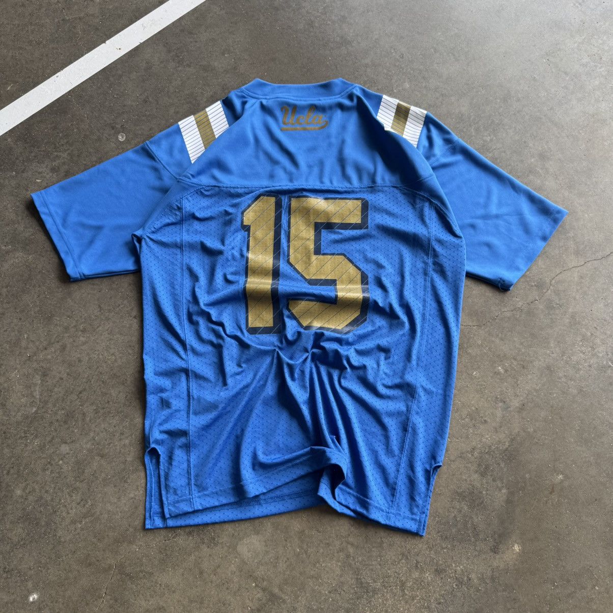 Adidas Ucla adidas football jersey #15 Size US L / EU 52-54 / 3 - 4 Thumbnail