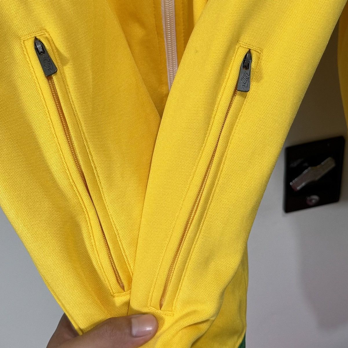 Nike × Vintage Nike Tracktop Tim Football National Brasil 2010 vintage Size US L / EU 52-54 / 3 - 8 Thumbnail