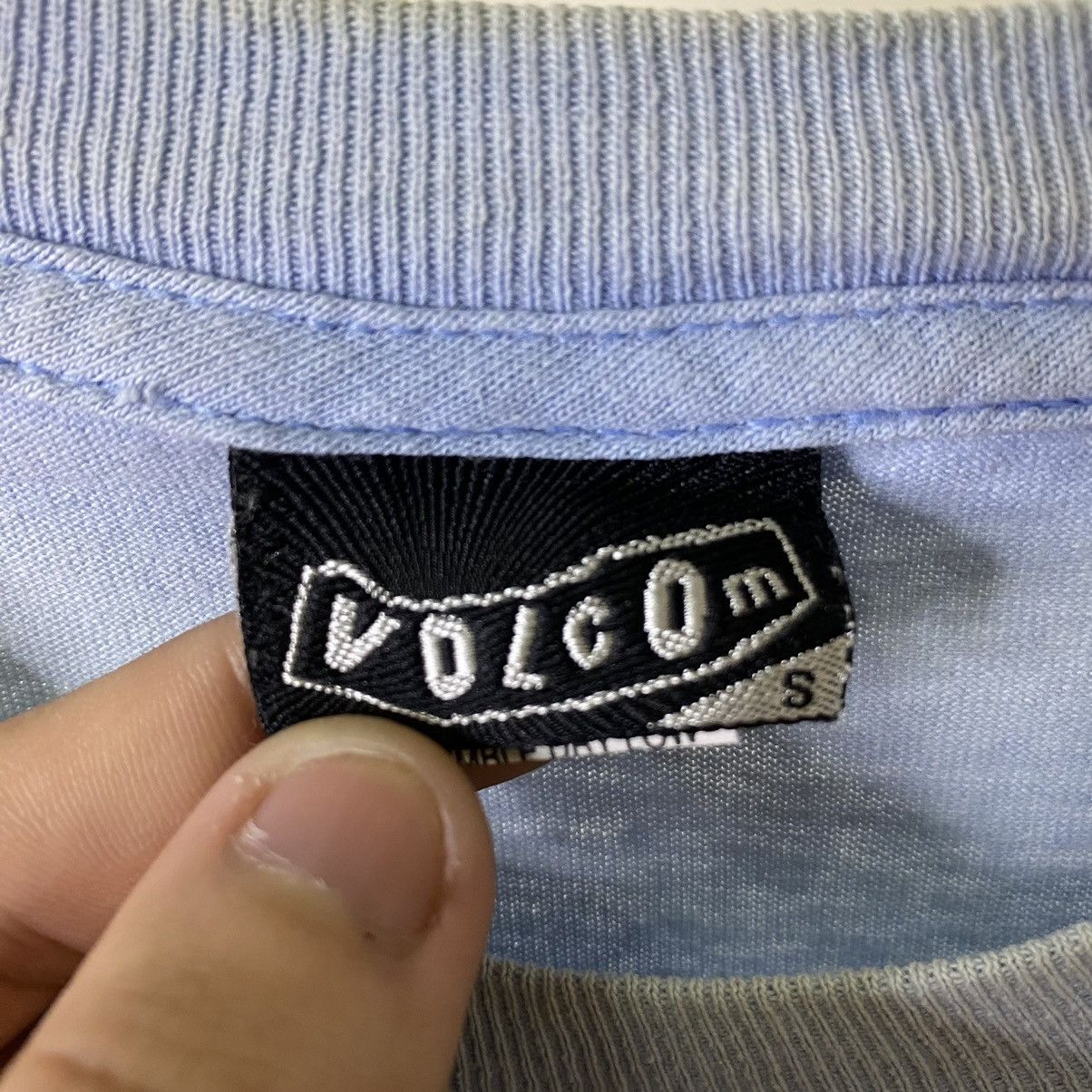 Vintage × Volcom Vintage 2003 Volcom Totally Crustaceous Tour Surf Tee Size US S / EU 44-46 / 1 - 3 Thumbnail