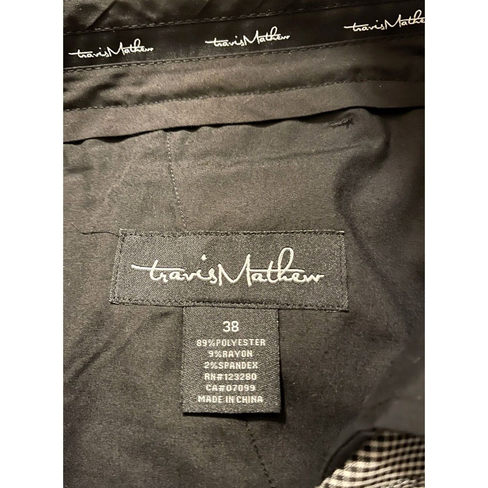 TravisMathew Travis Mathew Golf Shorts Mens 38 Gray Plaid Stretch Athletic Size US 38 / EU 54 - 5 Thumbnail