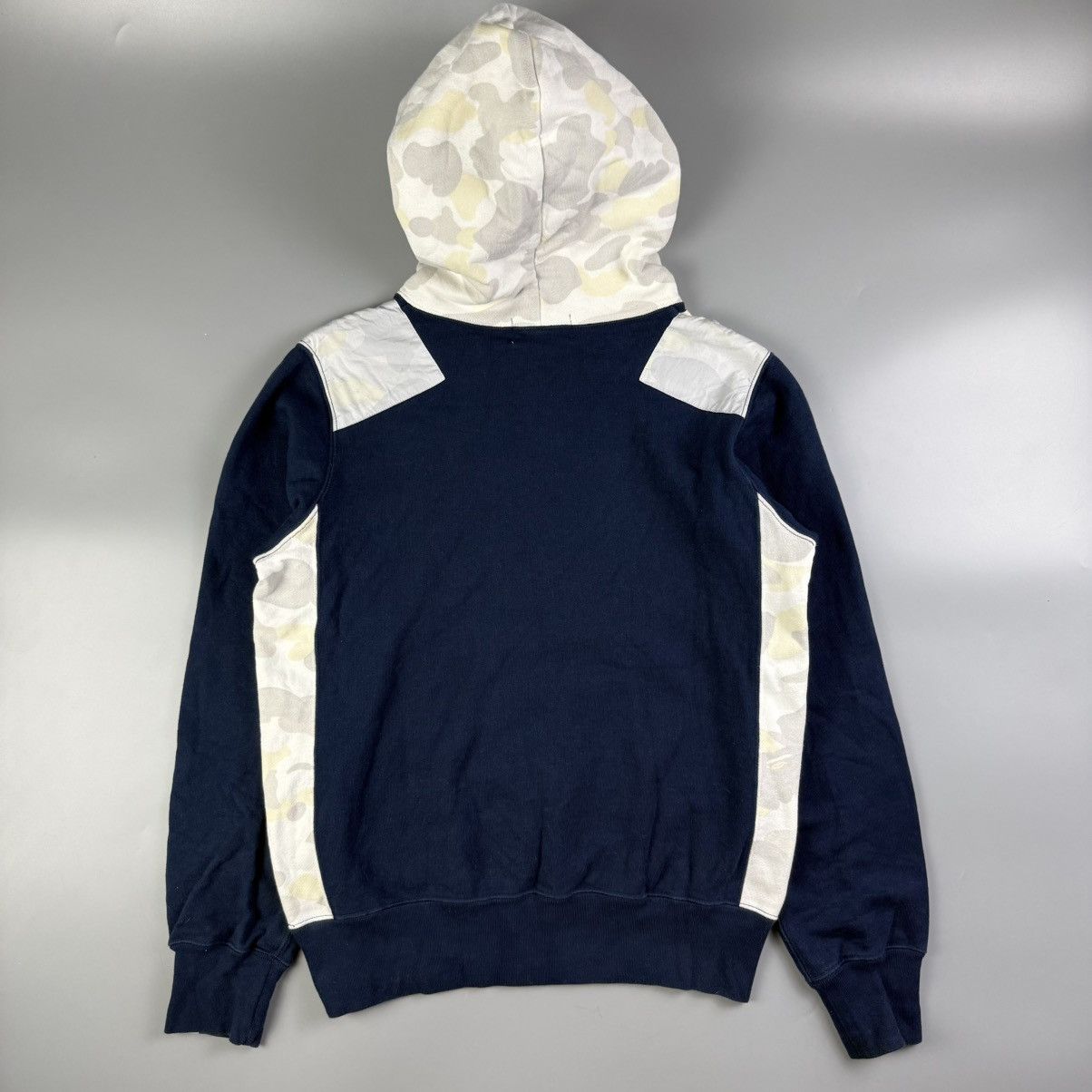 Bape BAPE City Camo - Glow in the dark - Pullover Hoodie Size US M / EU 48-50 / 2 - 12 Thumbnail