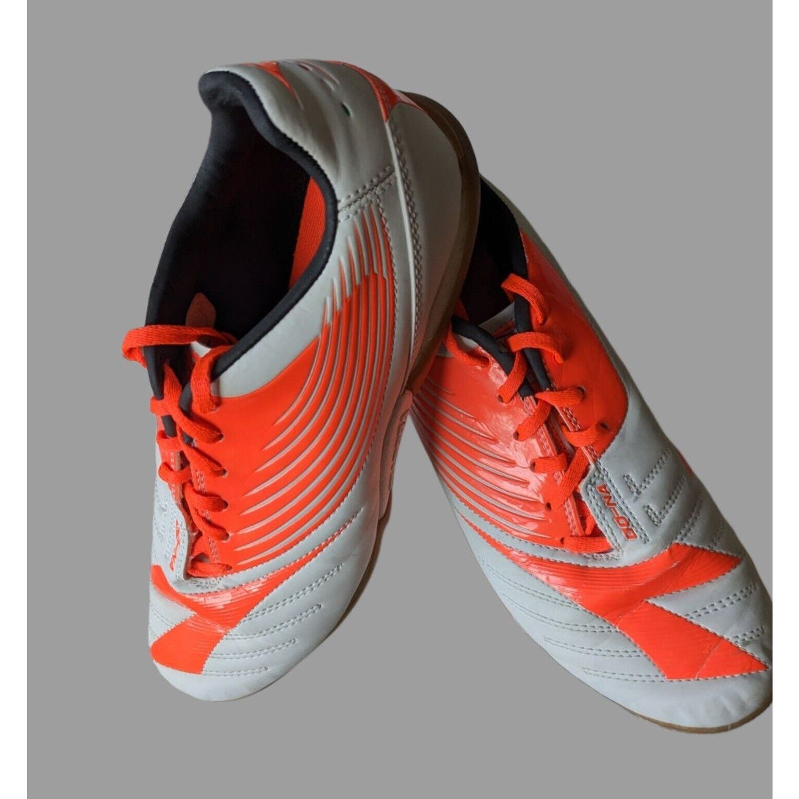 Diadora Diadora Indoor Soccer Shoes Men's 8. White with Orange. Size US 8 / EU 41 - 3 Thumbnail