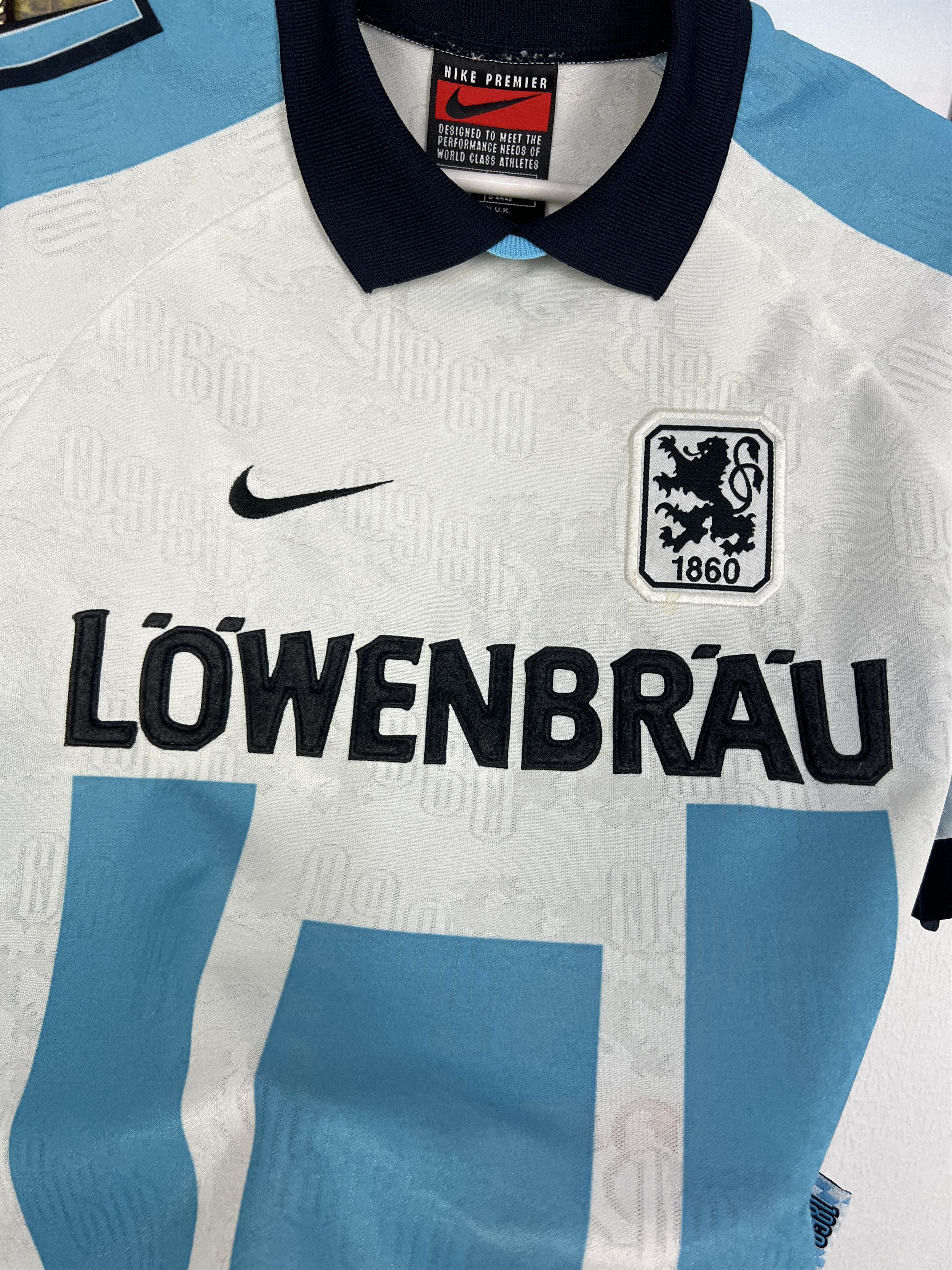Nike 1860 Munich Home football shirt 1995 Soccer Nike Jersey Size US S / EU 44-46 / 1 - 3 Thumbnail