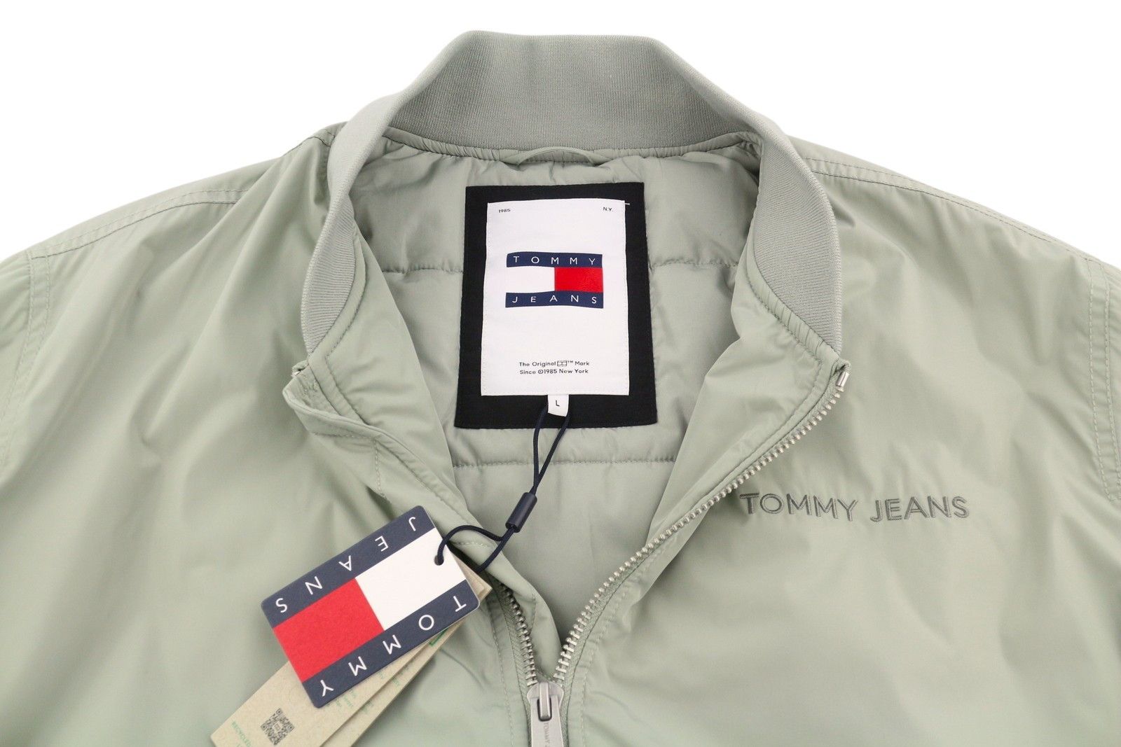Tommy Hilfiger CLASSICS BOMBER L Faded Willow Padded Bomber 87425 Size US L / EU 52-54 / 3 - 5 Thumbnail