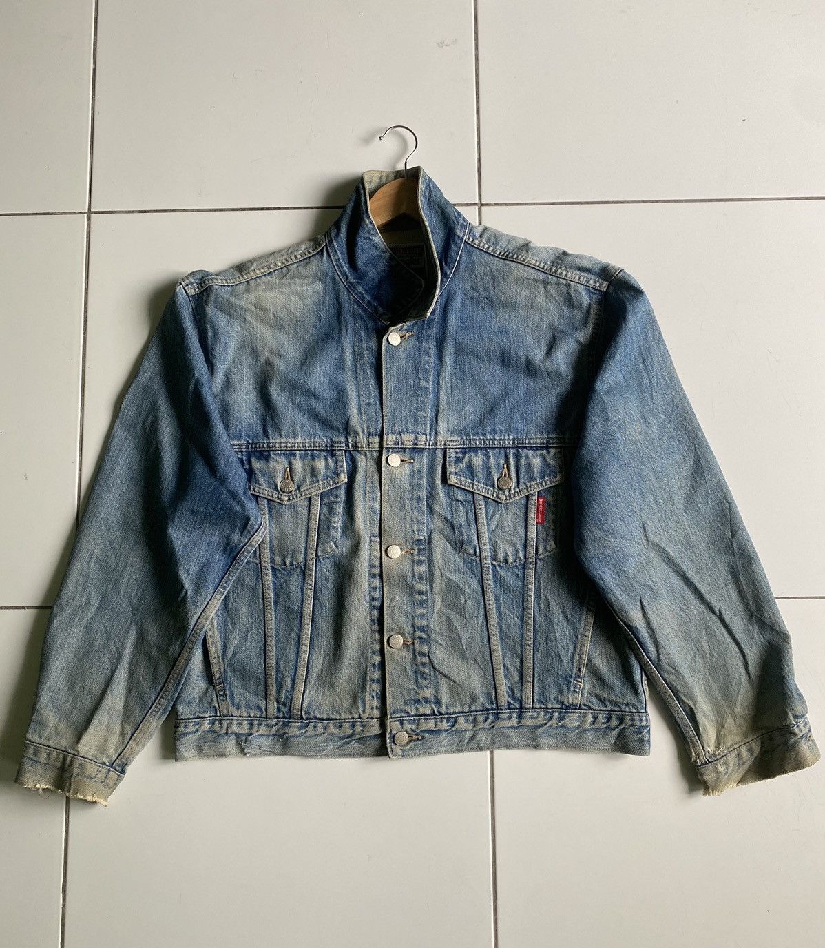 Wrangler Vintage Wrangler denim distressed Blue Jackets Size US L / EU 52-54 / 3 - 1 Thumbnail