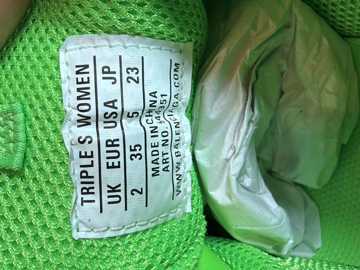Balenciaga Size 35EU/5W - Balenciaga Triple S Fluo Green NEW Size US 5 / IT 35 - 11 Thumbnail