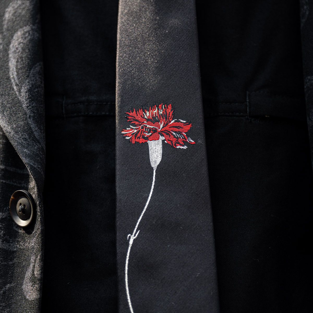 Yohji Yamamoto Yohji Yamamoto - Red Flora Embroidered Silk Ties Size ONE SIZE - 6 Thumbnail