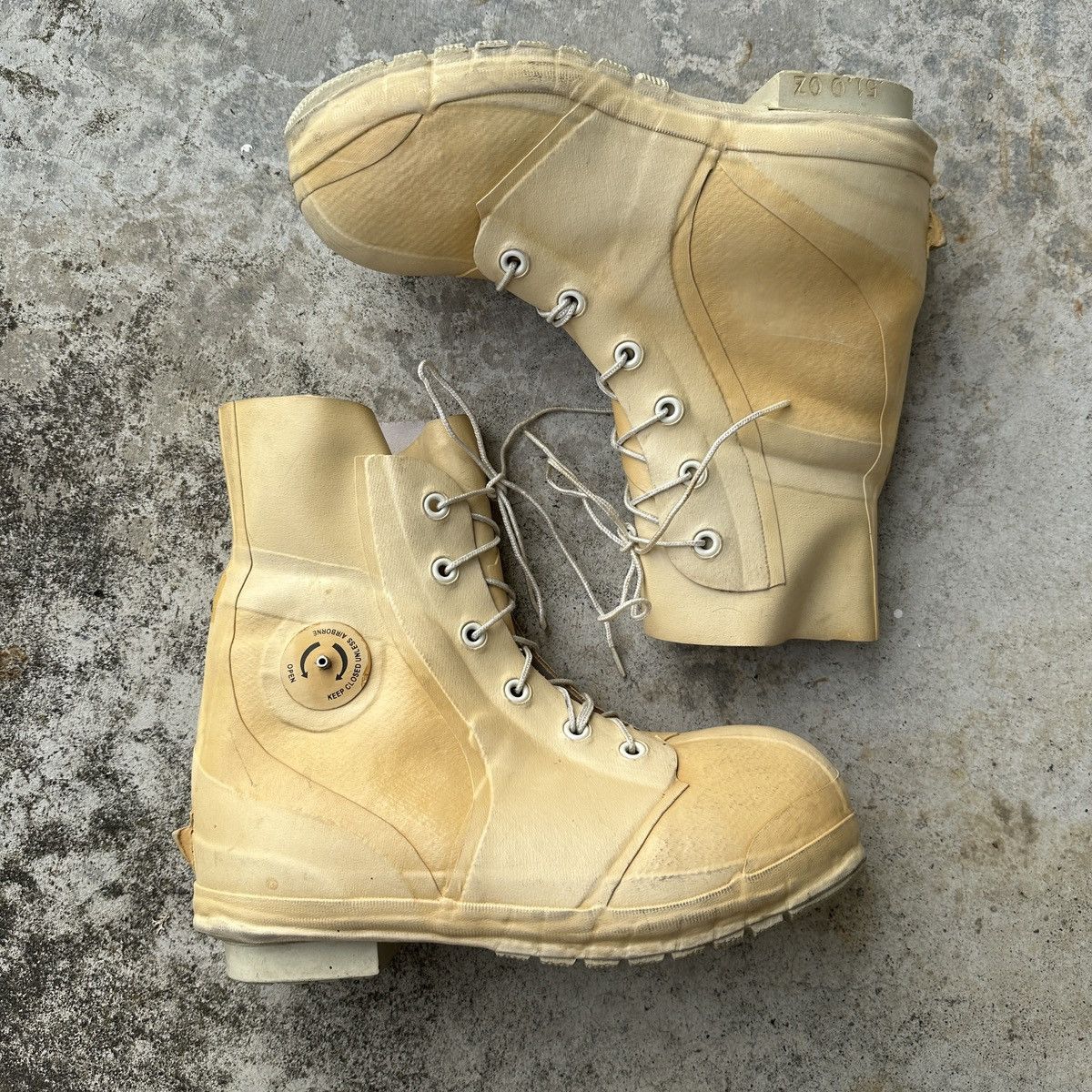 Military × Raf Simons × Vintage Trashed Snow Mickey Bunny Bata Combat ...