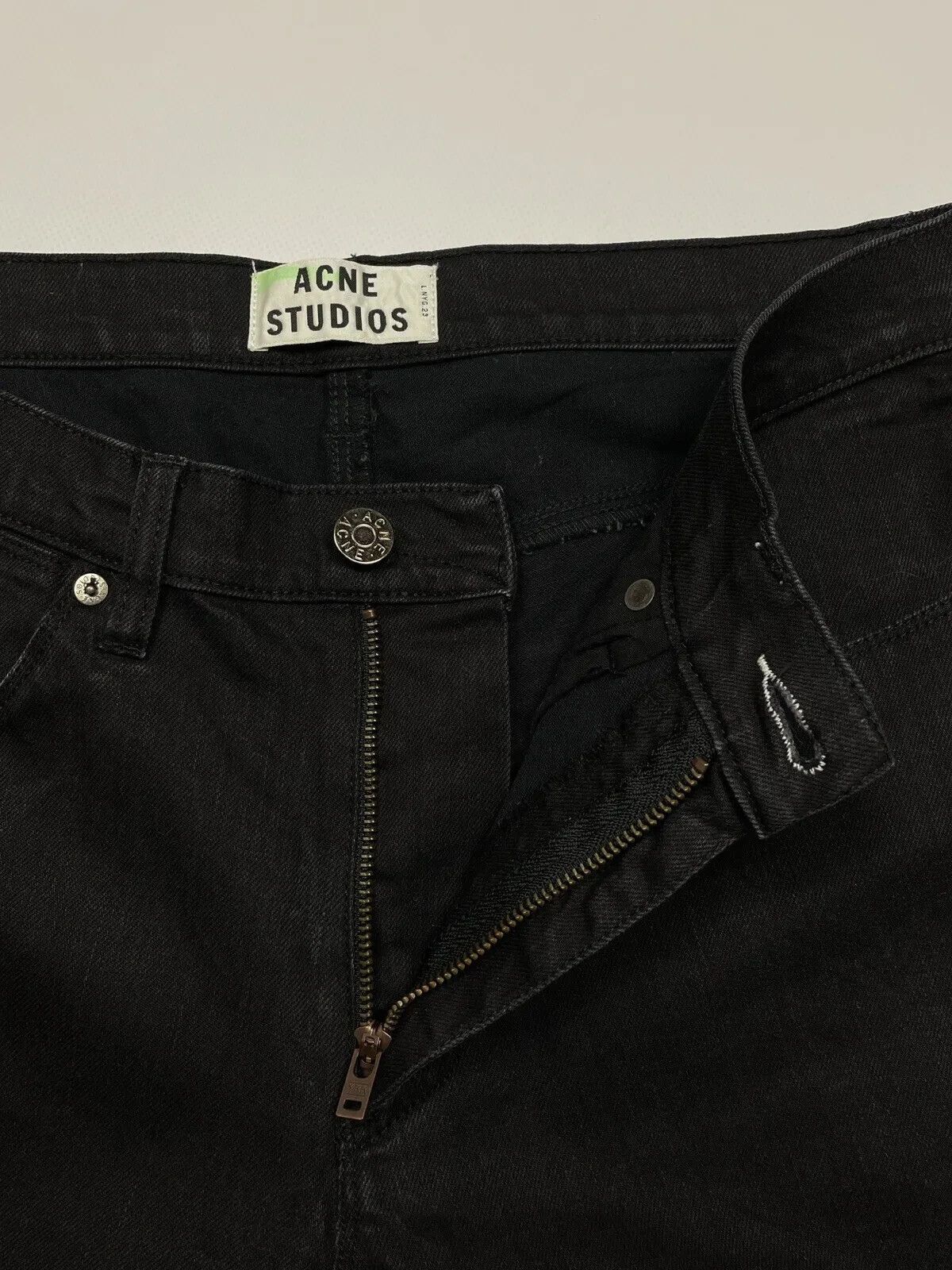 Acne Studios ACNE Studios Max Cash Men Slim Jeans Black SIZE 33/32 Size US 33 - 6 Thumbnail