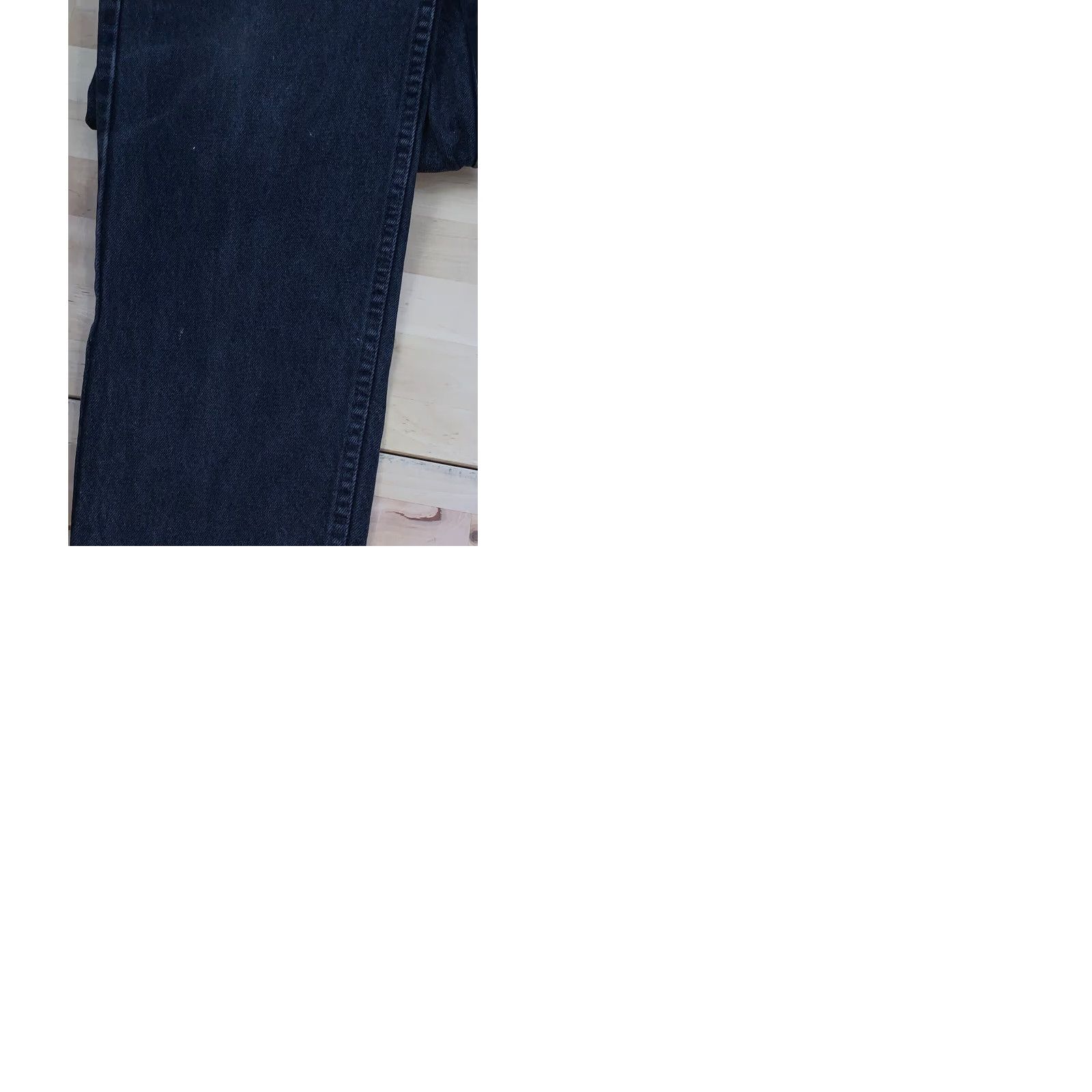 Levi's VINTAGE Levi's 550 Jeans Mens Tapered Leg 33x32 Black 90s Orange Tab Relaxed Fit 36 Waist Cotton Denim Size US 33 - 9 Thumbnail
