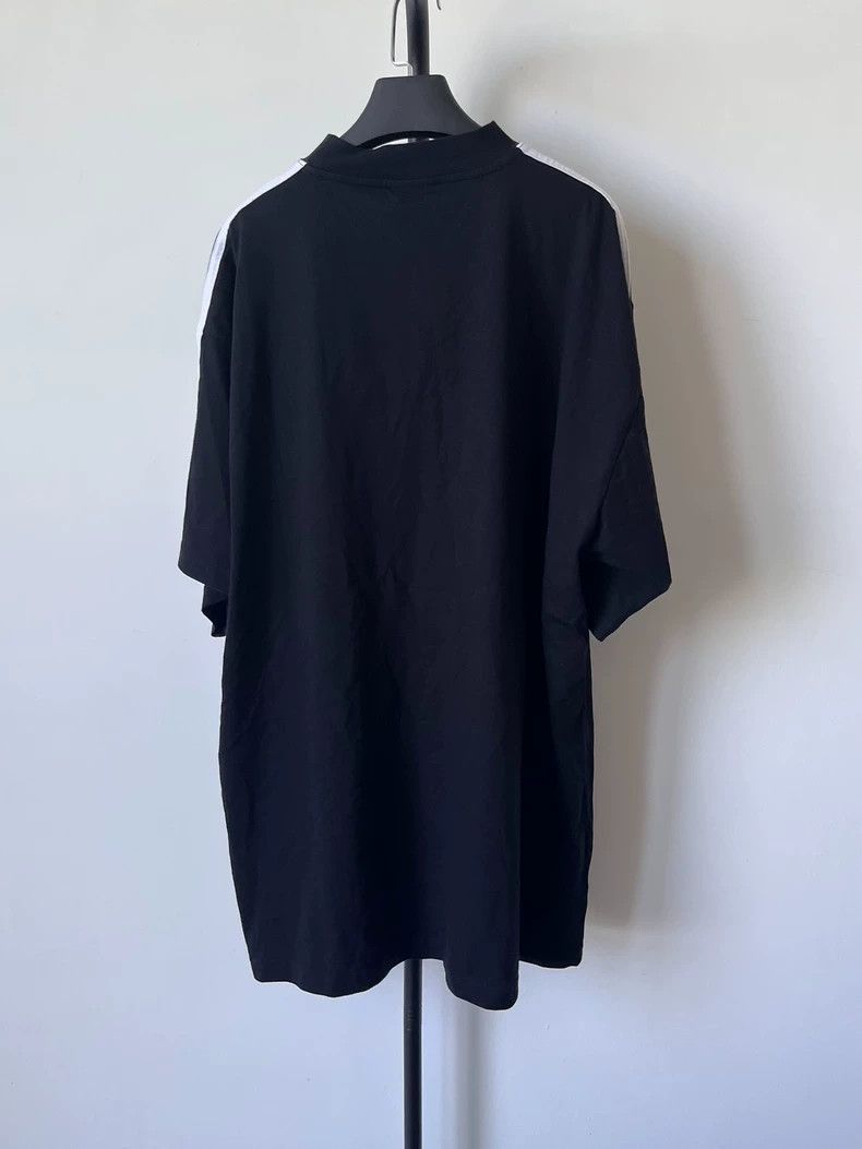 Balenciaga Balenciaga size 3 Monogrammed crewneck short sleeve T-shirt Size US M / EU 48-50 / 2 - 2 Thumbnail