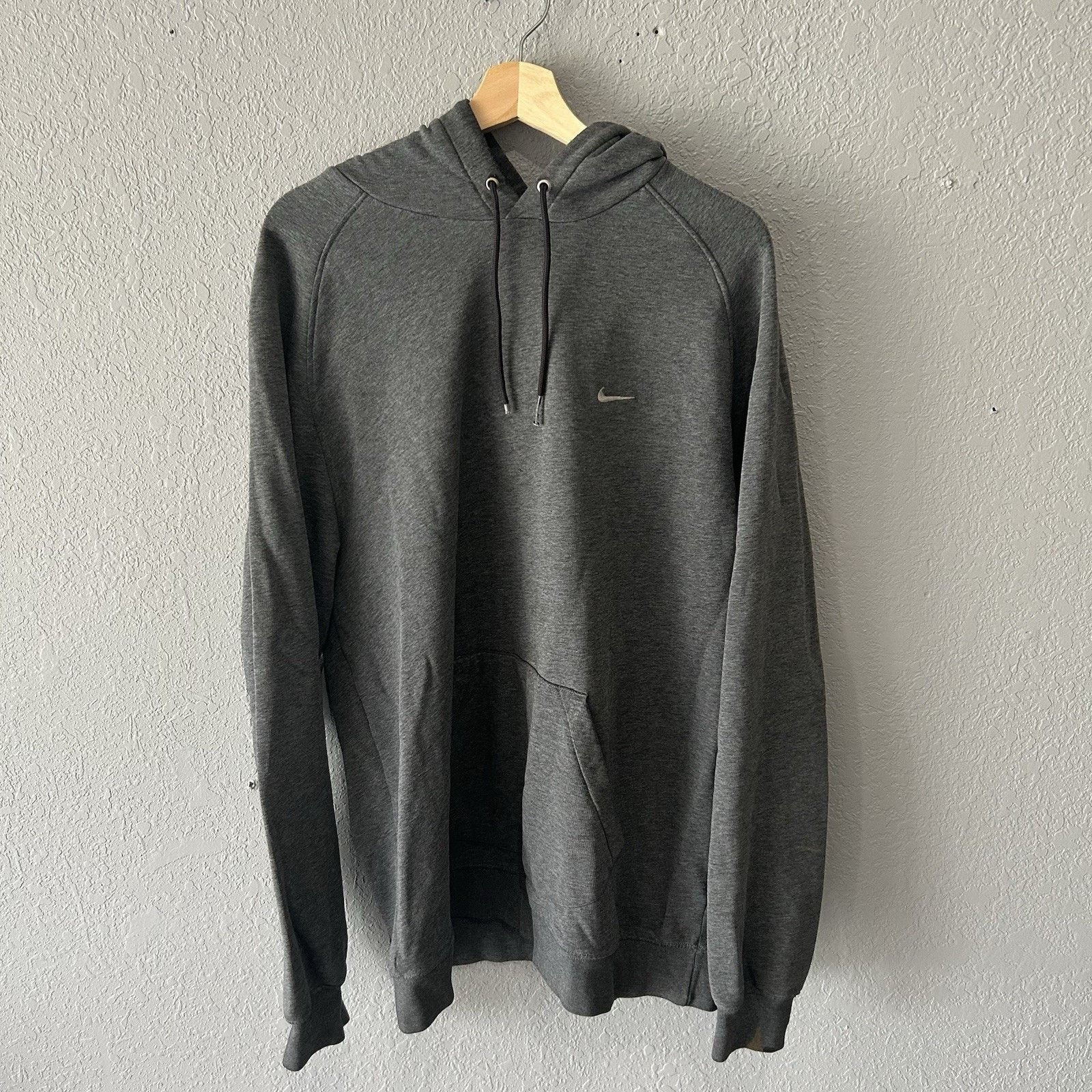 Nike Vintage Y2K Gray Nike Hoodie Men’s XL Sportswear Pullover Sw Size US XL / EU 56 / 4 - 1 Thumbnail