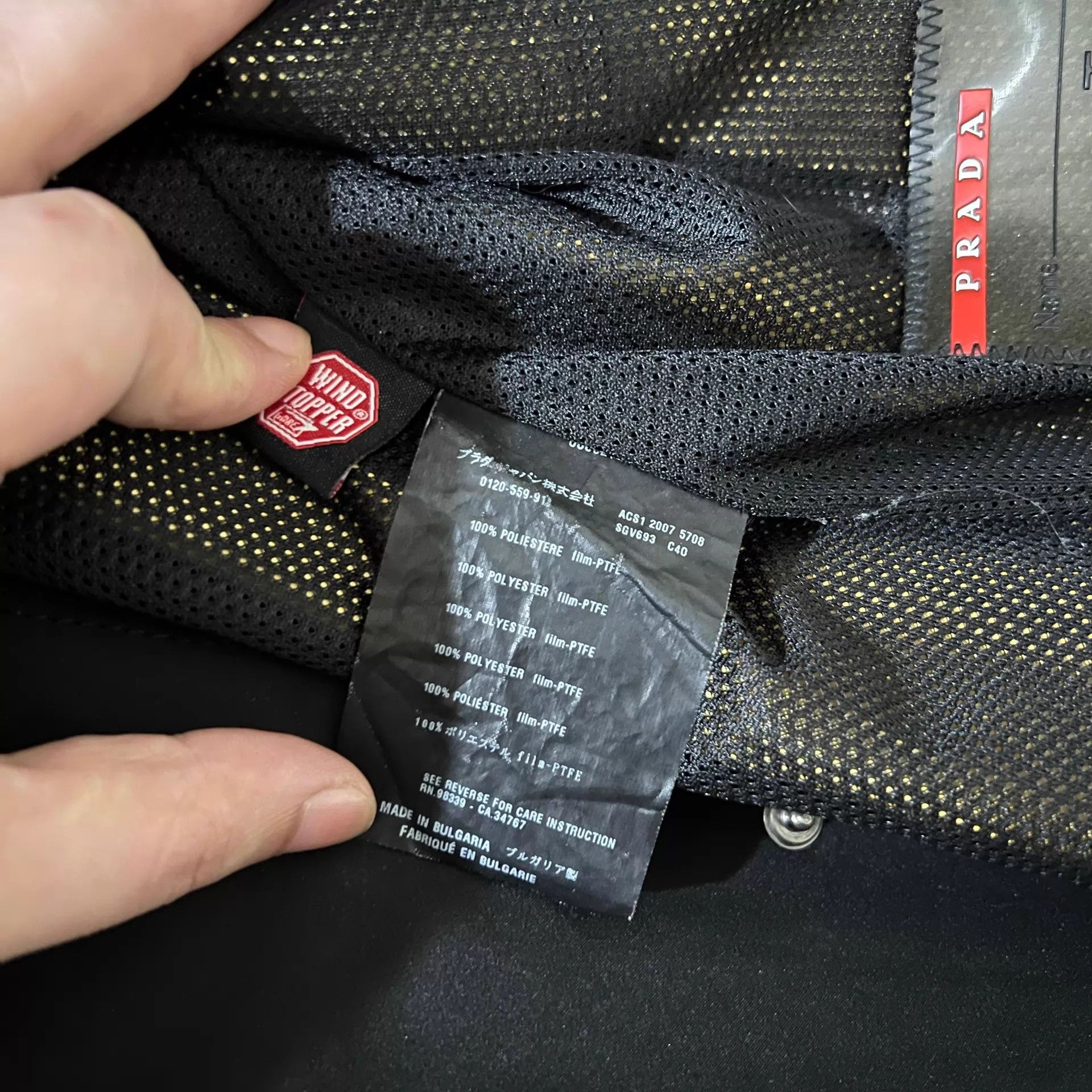 Prada Prada Men's Windstopper Black Jacket 46 99new Size US S / EU 44-46 / 1 - 6 Thumbnail