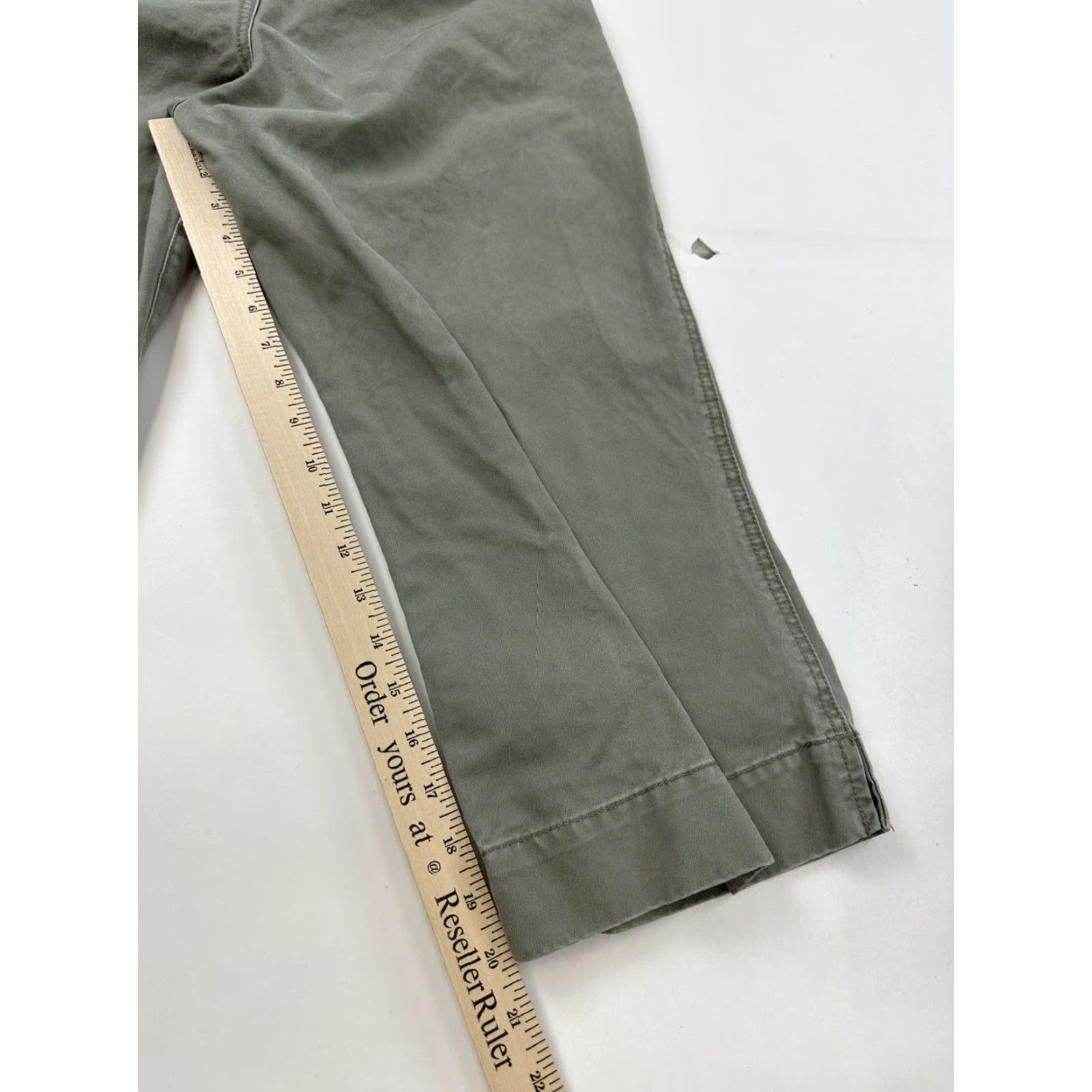 Mountain Khakis Mountain Khakis Capri Pants Women’s 2 Green Capri Cotton Pockets Comfort Crop PANTS Women Size 2 Green Size 26" / US 2 / IT 38 - 6 Thumbnail