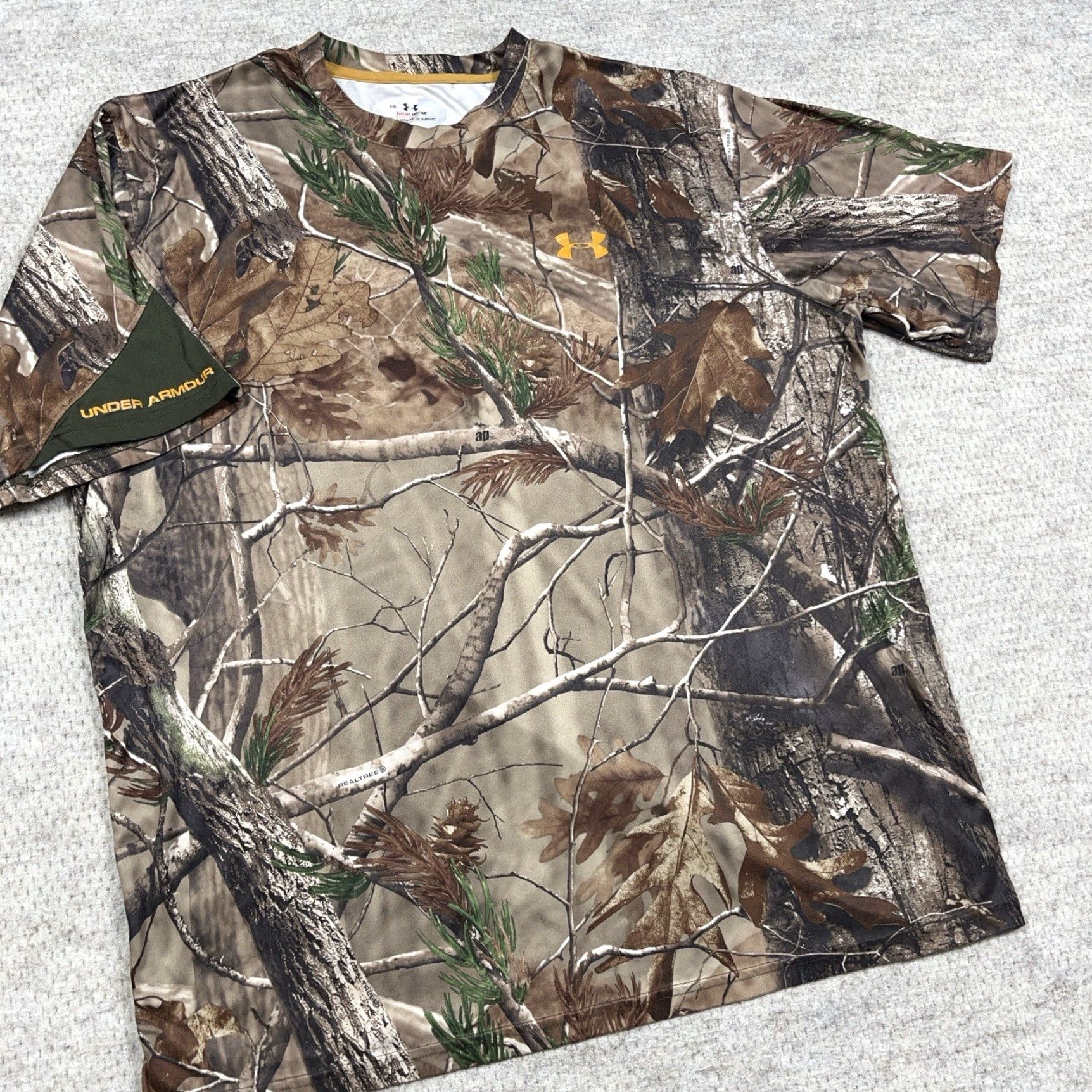 Under Armour Under Armour Shirt Men Large Realtree Camo HeatGear Performance Tee Hunting Size US L / EU 52-54 / 3 - 3 Thumbnail