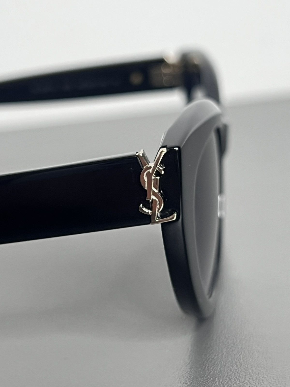Saint Laurent Paris Saint Laurent Sunglasses Size ONE SIZE - 6 Thumbnail