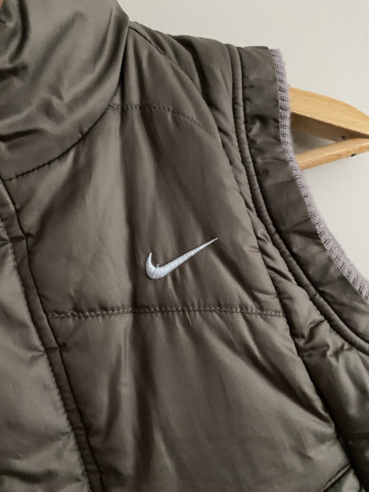 Nike Vintage 00’s Hype Y2K Nike Brown Puffer Vest Size XS / US 0-2 / IT 36-38 - 4 Thumbnail