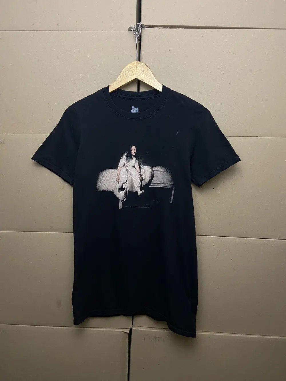 Billie Eilish VINTAGE BILLIE EILISH T SHIRT TEE Y2K POP MUSIC STREETWEAR Size US S / EU 44-46 / 1 - 1 Thumbnail