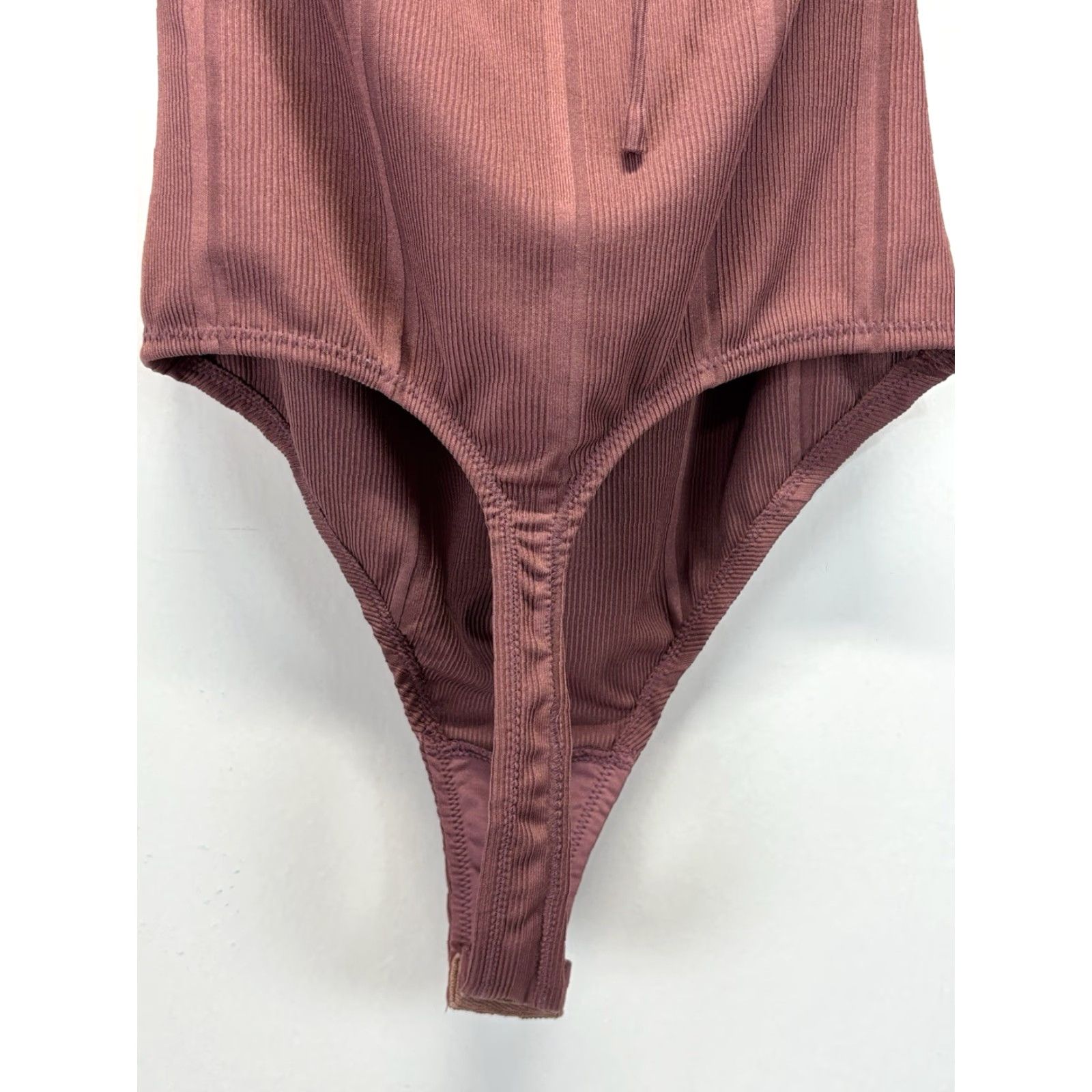 Vintage Michael Costello X Revolve Halter Bodysuit Top Sz Small Mauve Pink Women Bodysuit Casual Long Sleeve Tee Tie Neckline Regular Size Small Vintage No Size S / US 4 / IT 40 - 4 Thumbnail