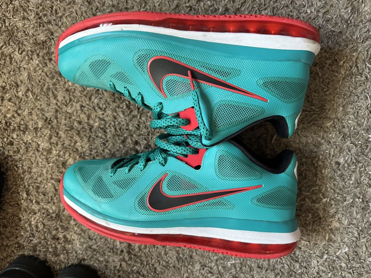 Nike LeBron 9 Low Liverpool Size US 11.5 / EU 44-45 - 6 Thumbnail