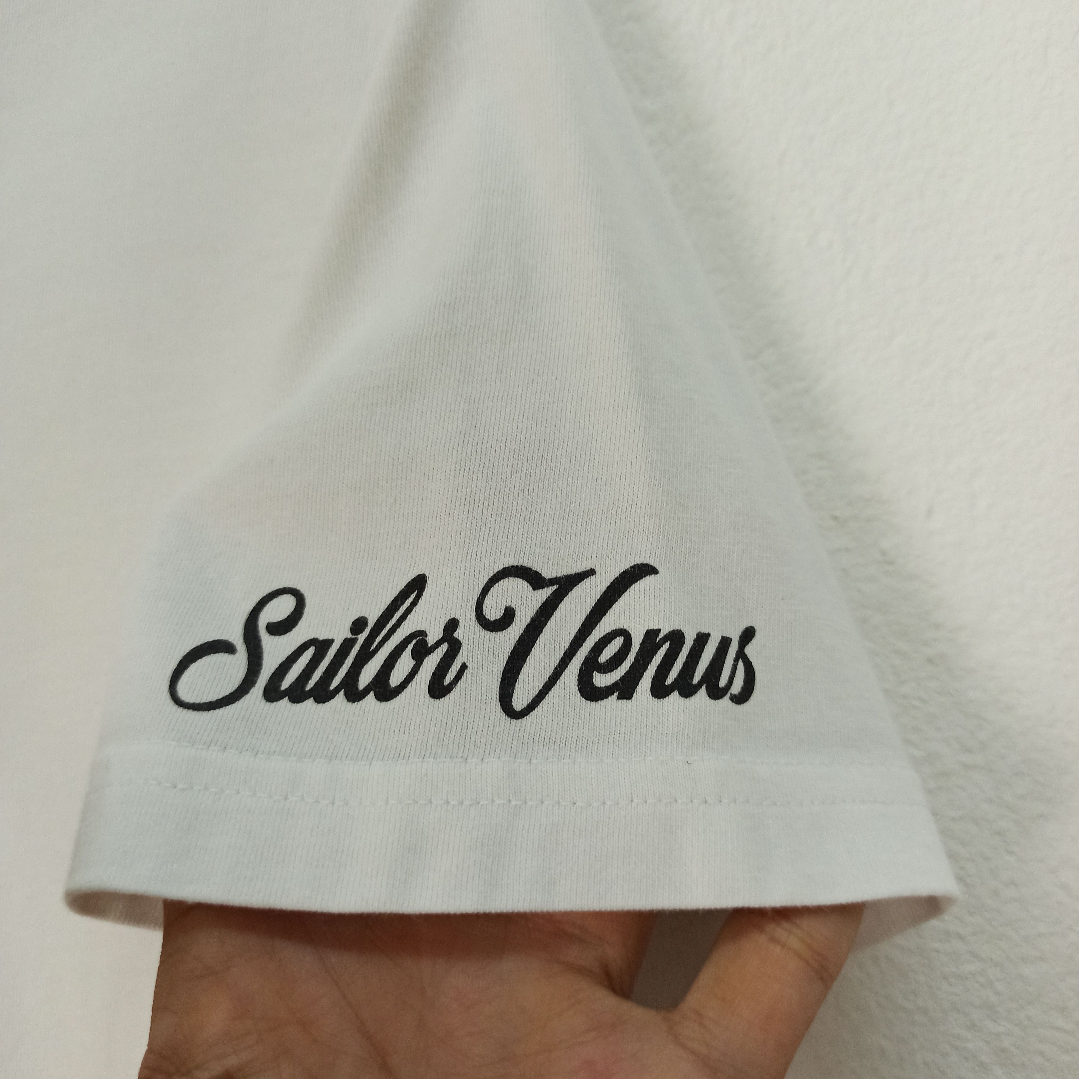 Anime Anime Sailor Moon Tshirt by GU Size M / US 6-8 / IT 42-44 - 4 Thumbnail