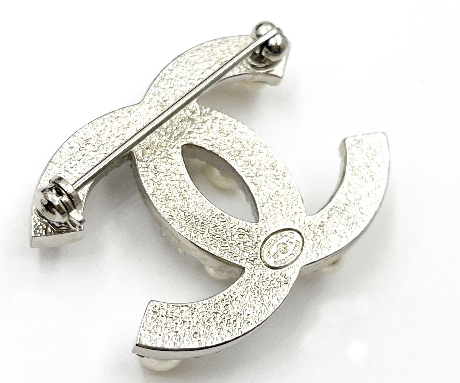 Chanel Chanel Silver CC Opal Crystal Pearl Small Brooch Size ONE SIZE - 4 Thumbnail