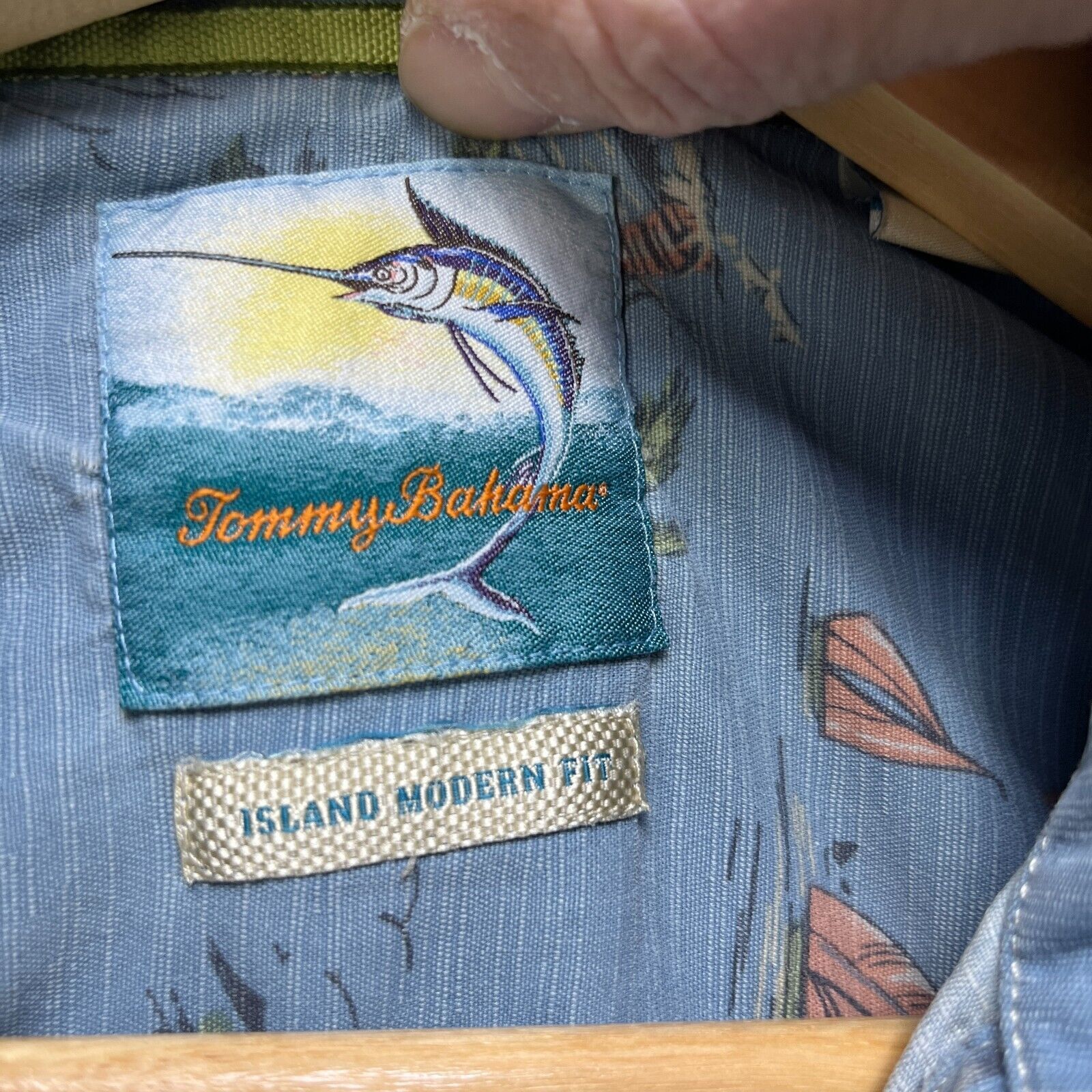 Tommy Bahama × Vintage Vintage Tommy Bahama Silk Button Up Island Modern Fit Small Size US S / EU 44-46 / 1 - 5 Thumbnail
