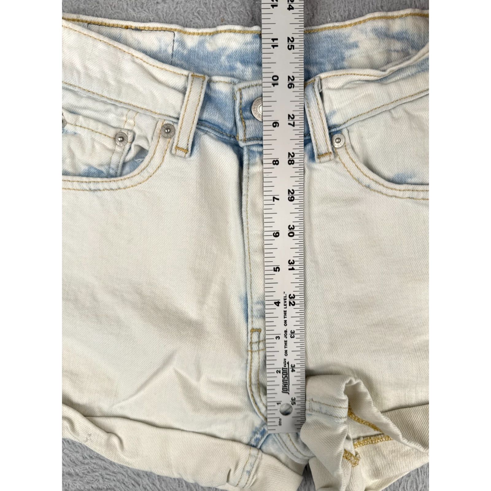 Levi's VINTAGE Levis Shorts Women Blue Acid Wash Cut Off Rolled Hem Mid Rise 24x2 80s Cross Mens? Size 42" / US 20 - 7 Thumbnail
