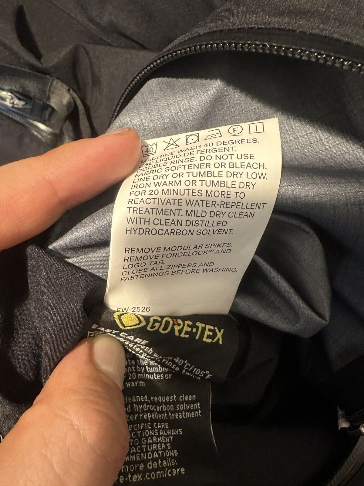 Acronym J127-GT Size US M / EU 48-50 / 2 - 11 Thumbnail