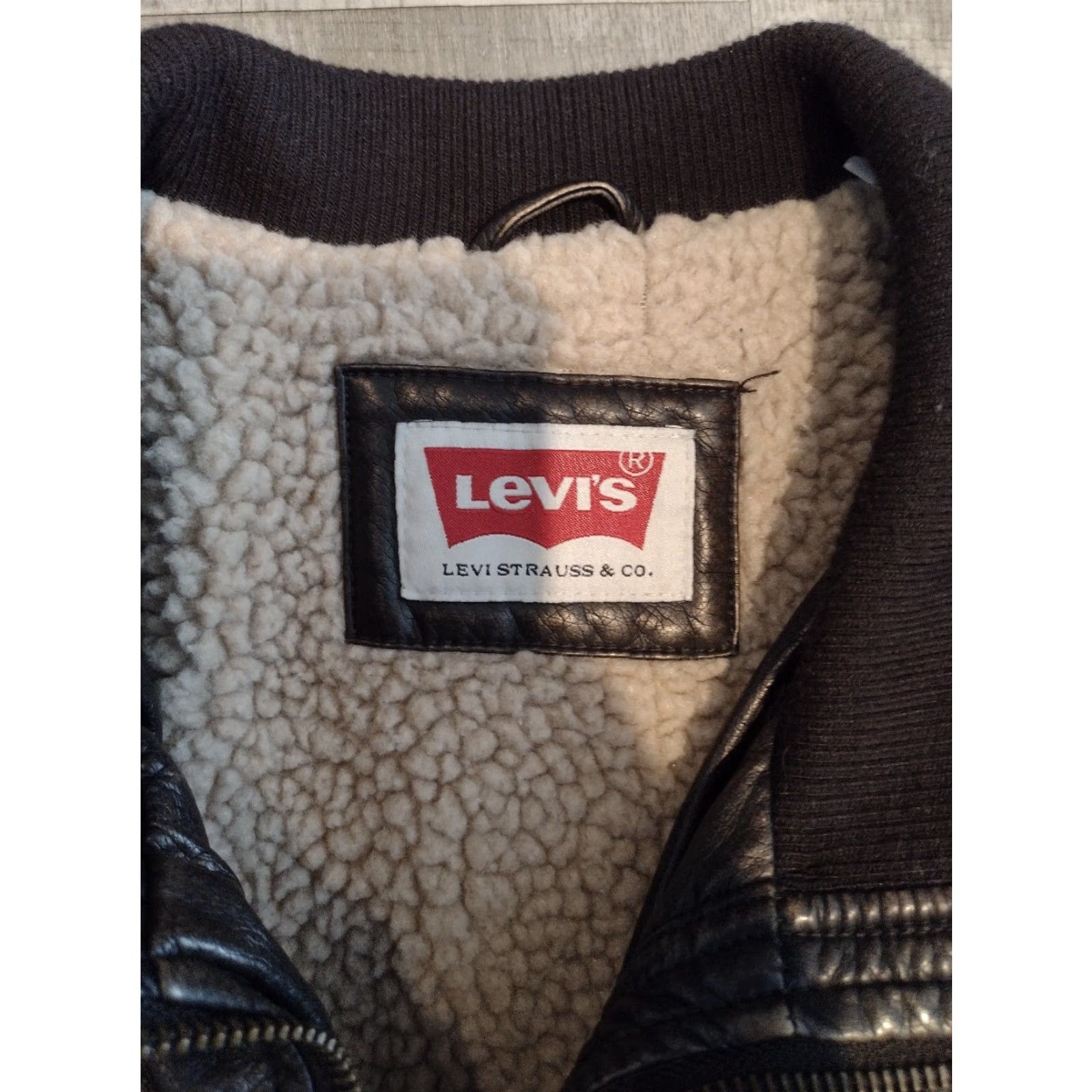 Vintage VINTAGE Levi Strauss & Co. Motorcycle Jacket Mens XL Brown Polyurethane Faux Leather 90s 2000s zippers pockets Size US XL / EU 56 / 4 - 6 Thumbnail