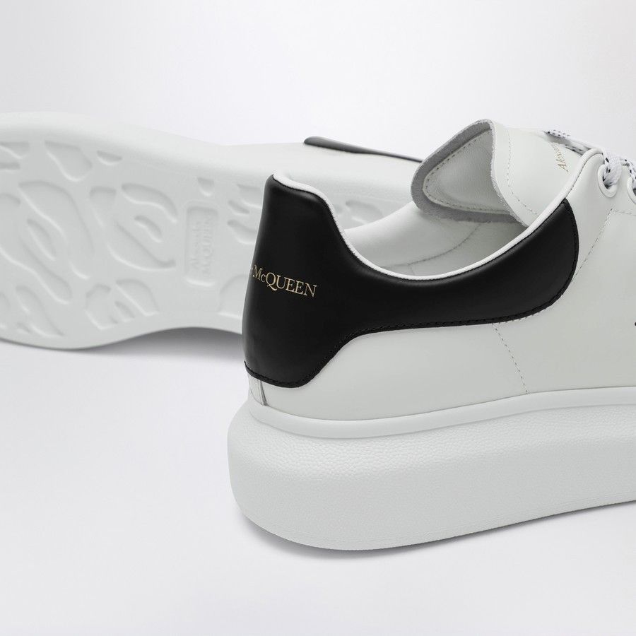 Alexander McQueen o1d2blof0126 Oversize Low-Top Sneakers in White/Black Size US 11.5 / EU 44-45 - 5 Thumbnail