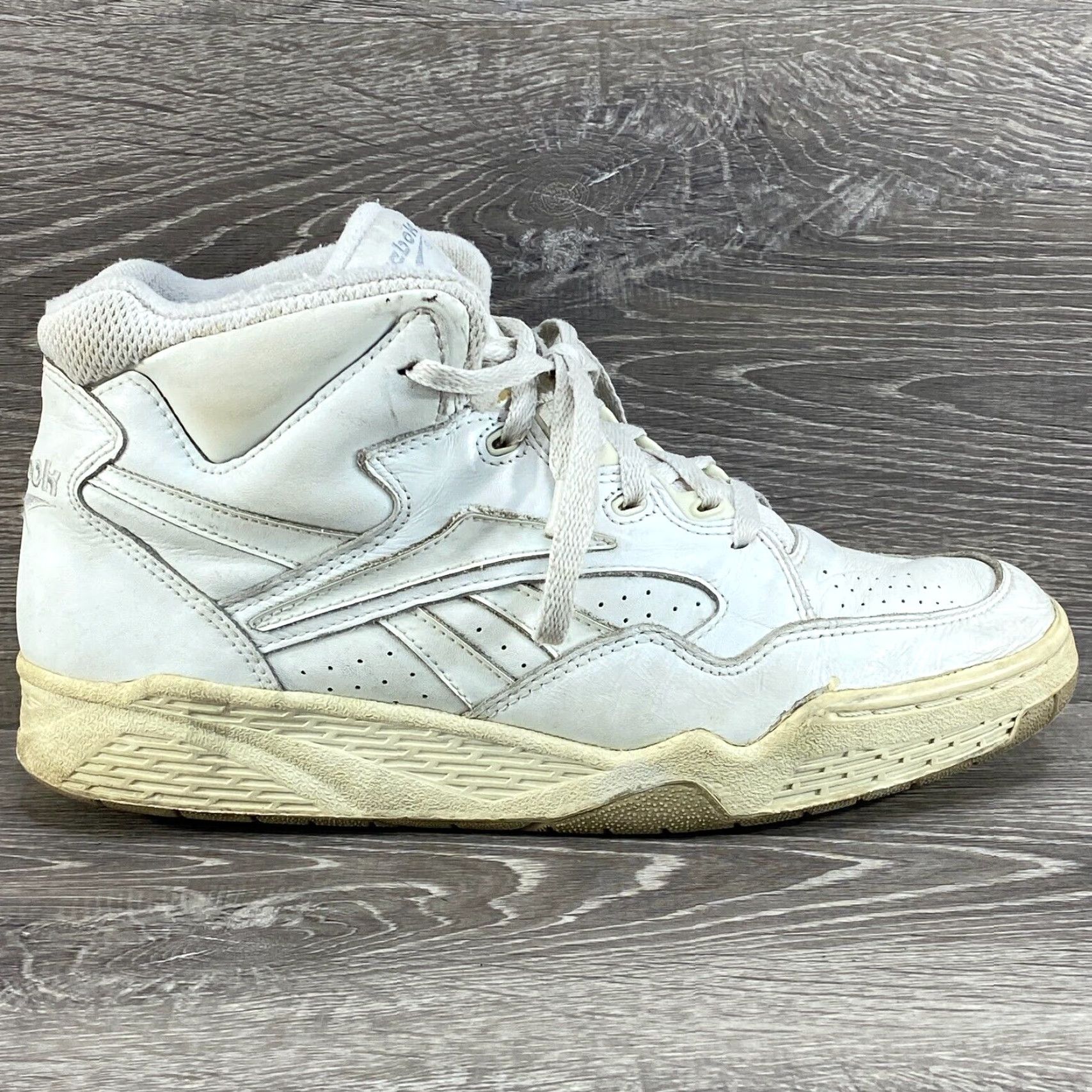 Reebok VINTAGE Reebok White Leather Shoes Mens 10.5 High Top Basketball BB4600 VTG - Nike? Size US M / EU 48-50 / 2 - 2 Thumbnail