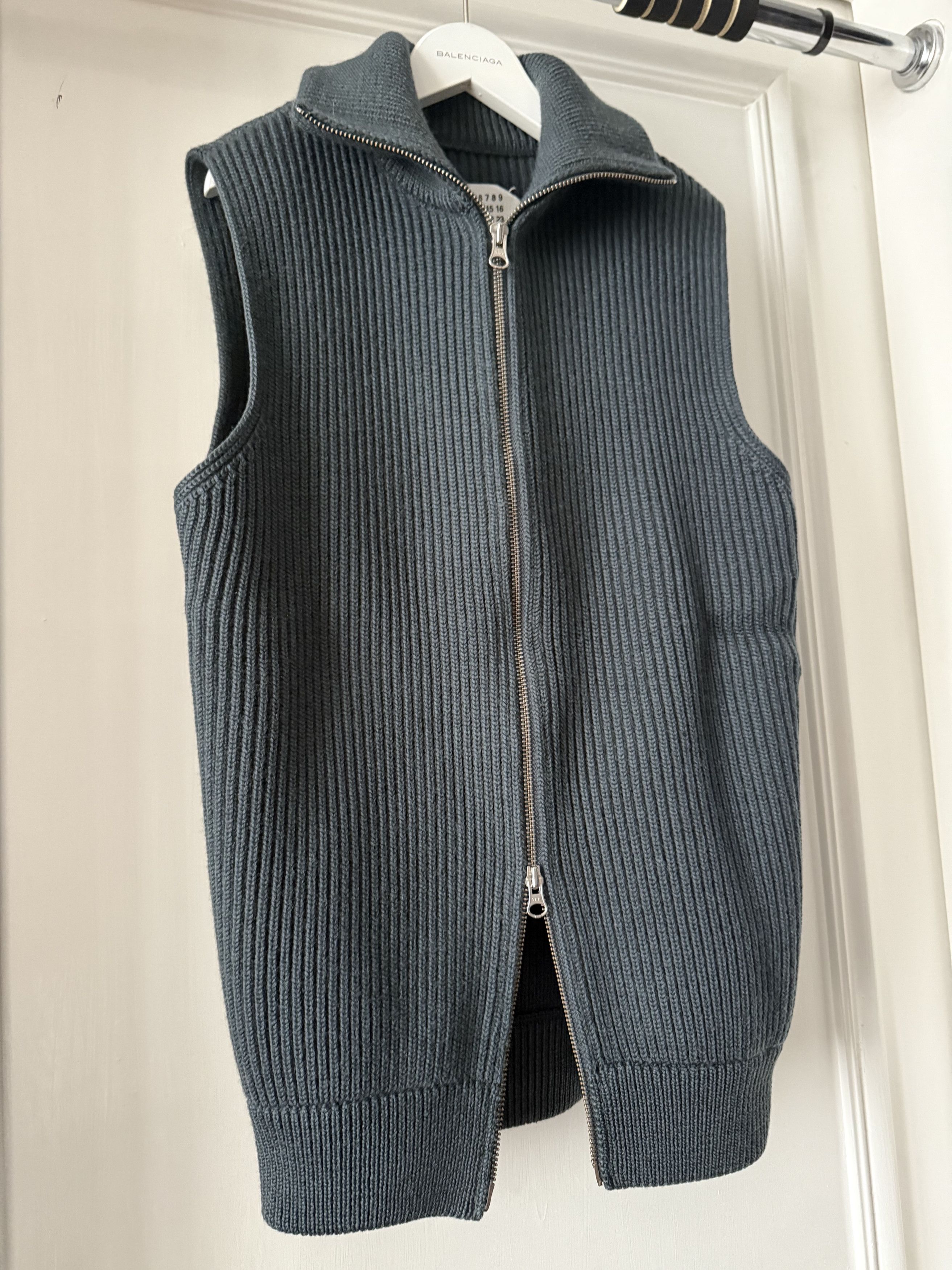 Maison Margiela Maison Margiela Wool zip Cardigan IN SIZE -S LIKE NEW Size US S / EU 44-46 / 1 - 4 Thumbnail