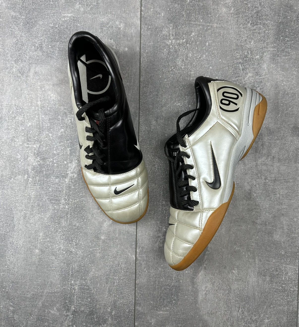 Nike Nike Total 90 ||| Indoor Court Soccer Football Shoes Boots Size US 11.5 / EU 44-45 - 1 Thumbnail