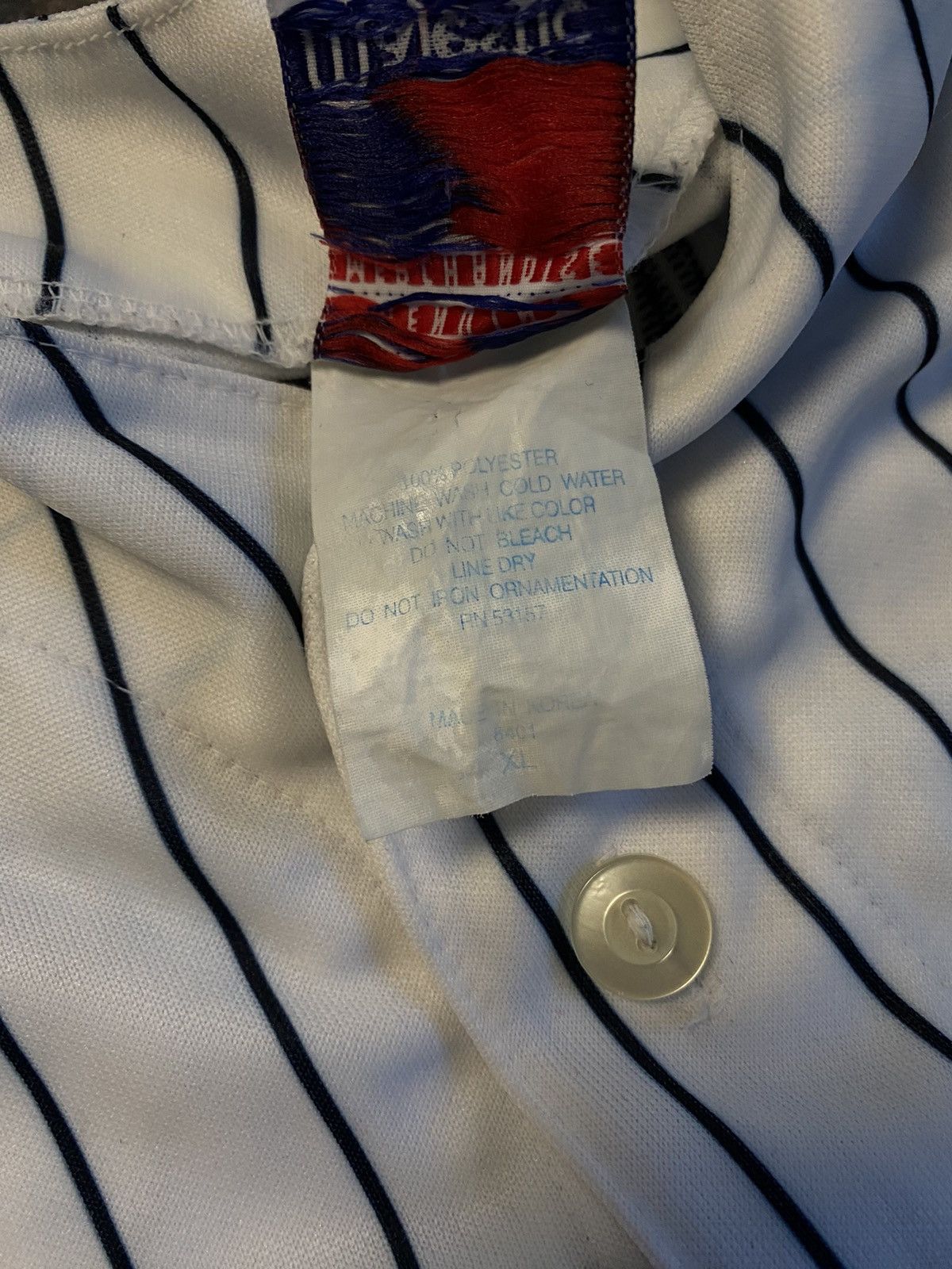 Other JOHNNY DAMON NEW YORK YANKEES BASEBALL JERSEY Size US L / EU 52-54 / 3 - 7 Thumbnail