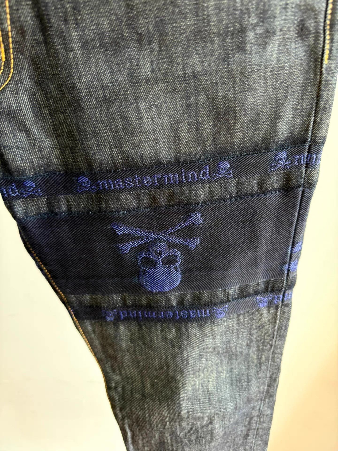 Mastermind Japan Mastermind Japan Blue Embroidery Jeans with Metal Rings Q17 Size US 34 / EU 50 - 6 Thumbnail
