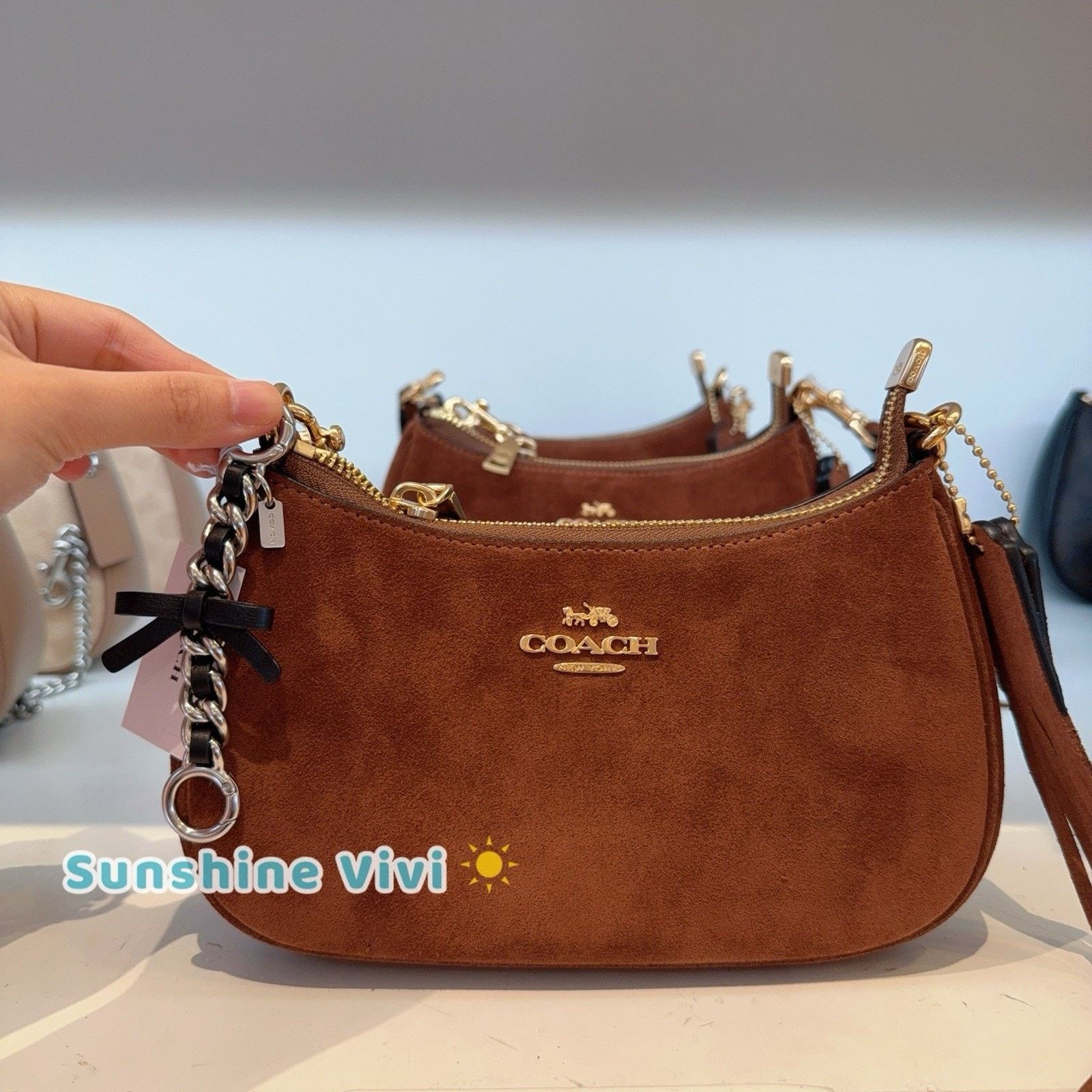 Coach NWT Coach Bow Strap Extender Leather CCI20 (no bag) Size ONE SIZE - 4 Thumbnail