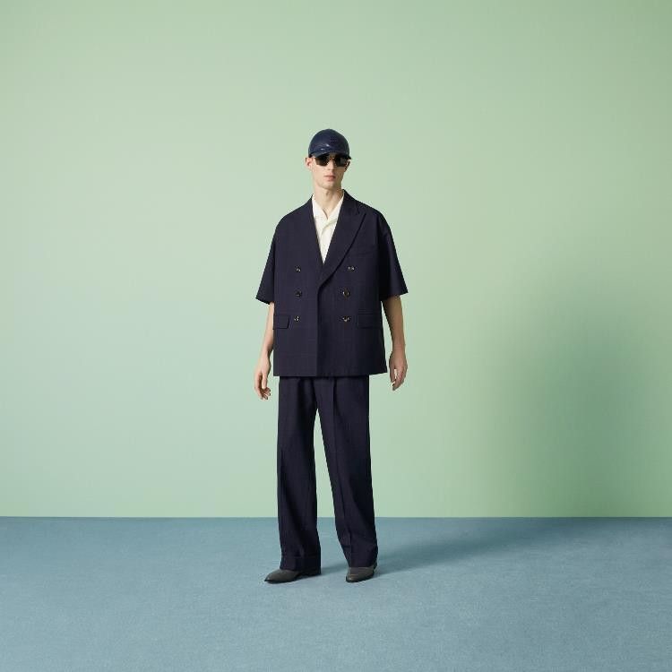 Gucci o1s1wg110125 Double G Check Wool Jacket in Navy Blue Size US M / EU 48-50 / 2 - 4 Thumbnail