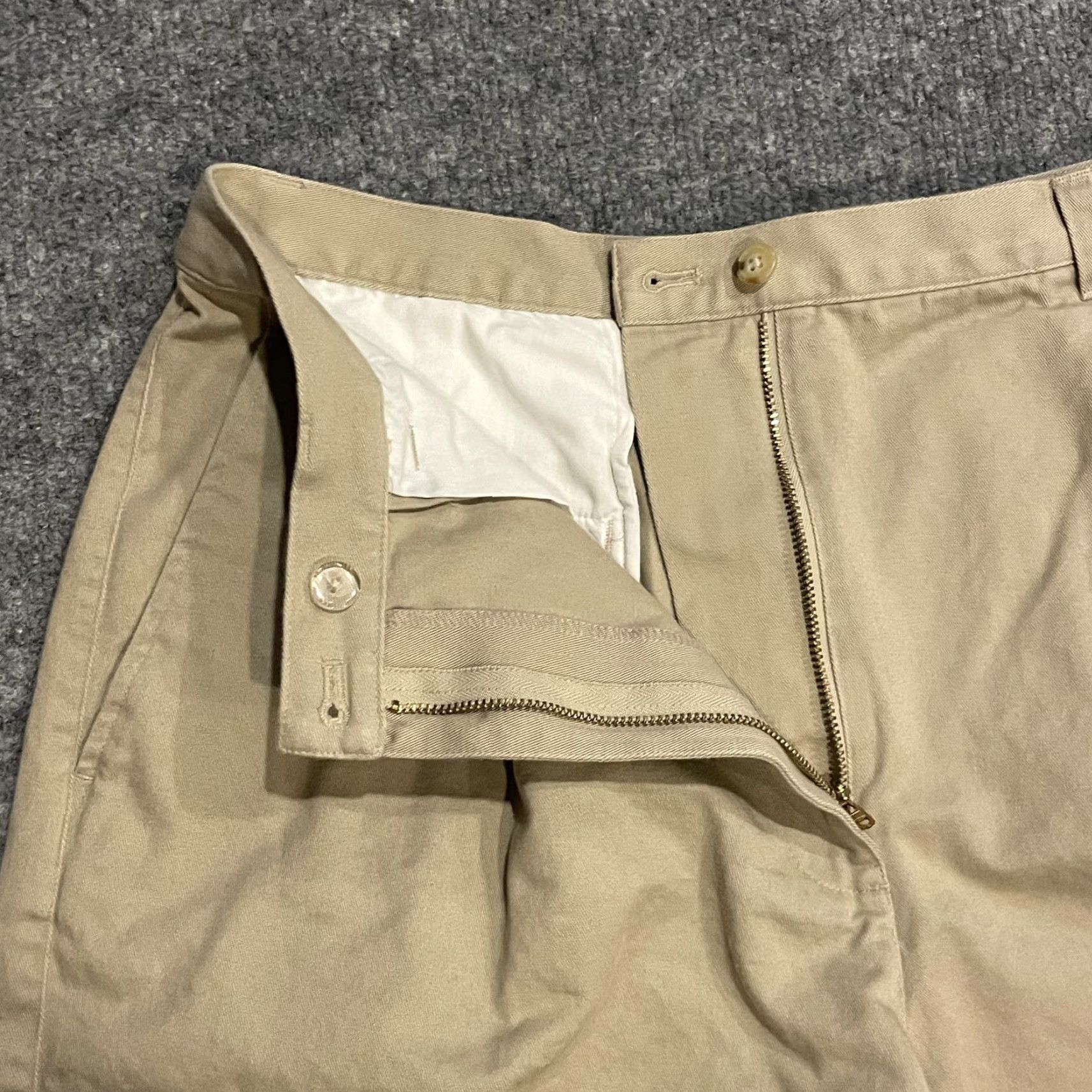 Ralph Lauren Lauren Ralph Lauren Shorts Womens 12 Beige Pleated Cotton Twill Casual Chino Size 34" / US 12 / IT 48 - 5 Thumbnail