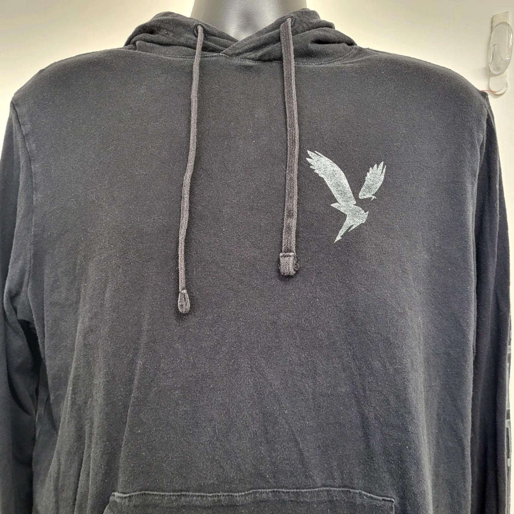 American Eagle Outfitters VINTAGE? No — Not Vintage. American Eagle Outfitters Hoodie Mens M Black Super Soft Standard Fit Pullover Hooded with Pockets Logo Print Size US M / EU 48-50 / 2 - 7 Thumbnail