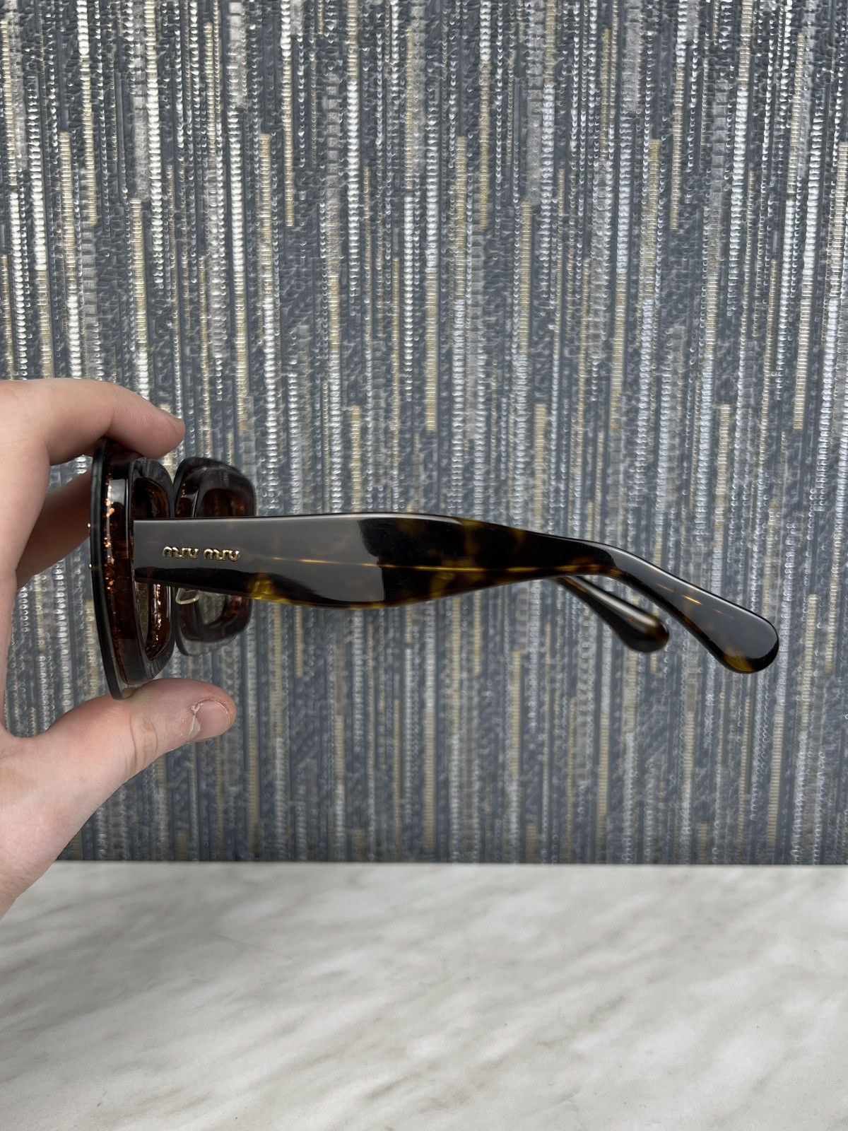 Miu Miu Miu Miu SMU 01R Reveal Sunglasses (Y0318) Size ONE SIZE - 8 Thumbnail