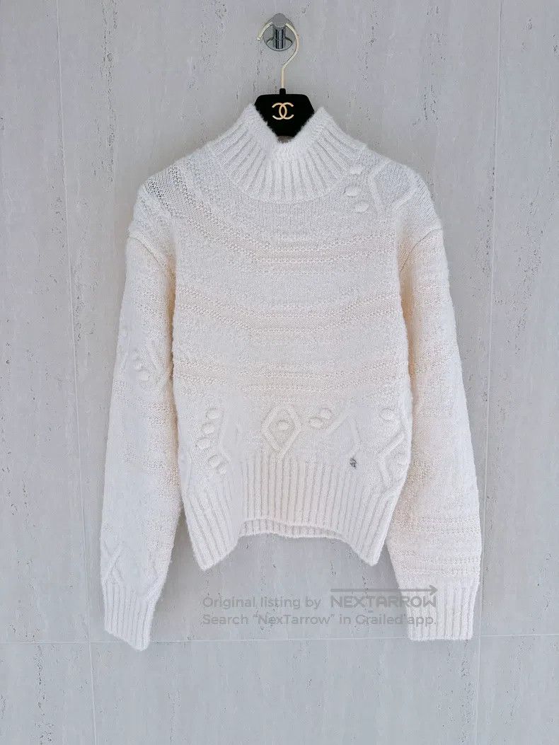 Chanel Chanel 23N Ski Series Beige Cashmere Sweater Size XXS / US 00 / IT 34 - 1 Thumbnail